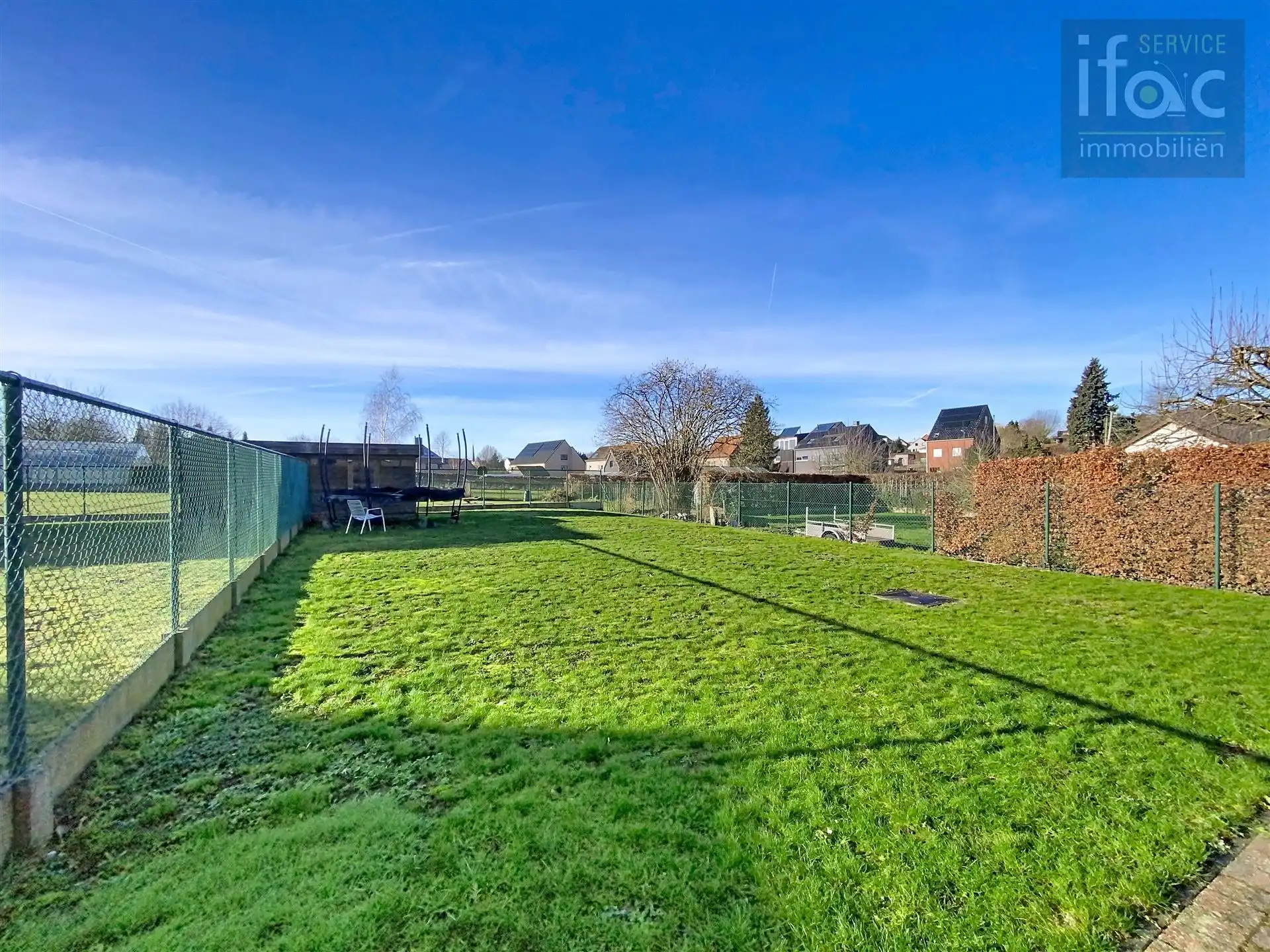 Rustig gelegen villa in doodlopende straat in Duisburg foto 10