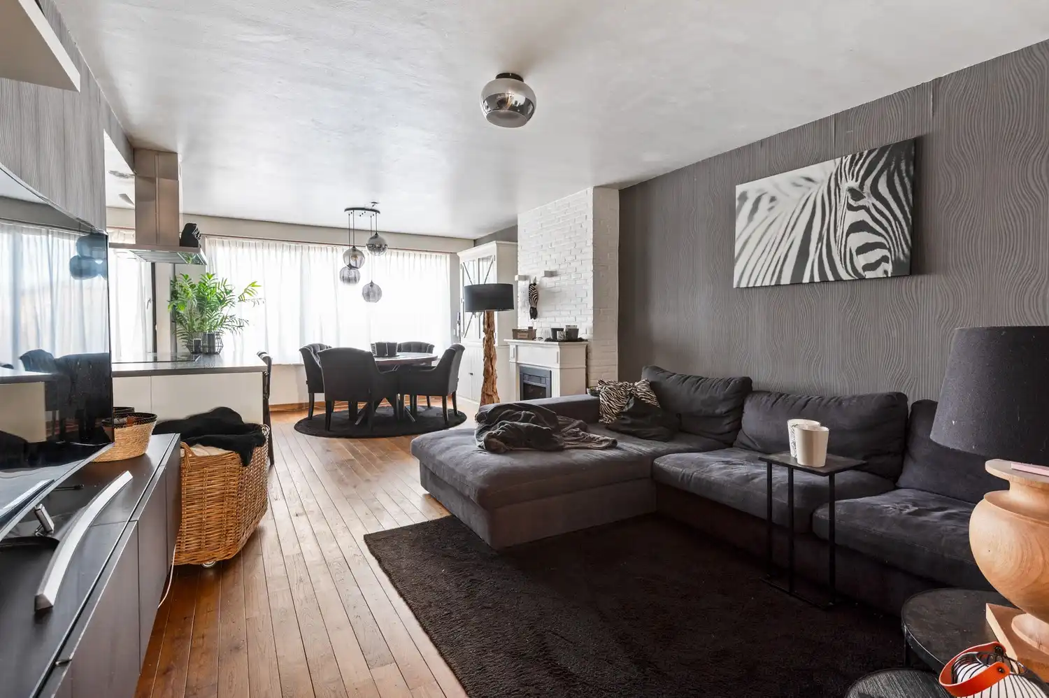 Ruime en veelzijdige kangoeroewoning met tuin en terrassen op topligging in Borsbeek! foto 3