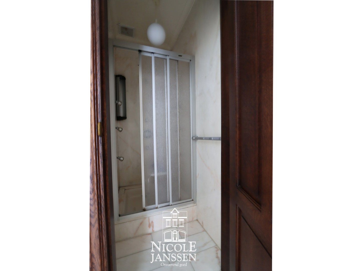 Charmante ruime woning foto 14