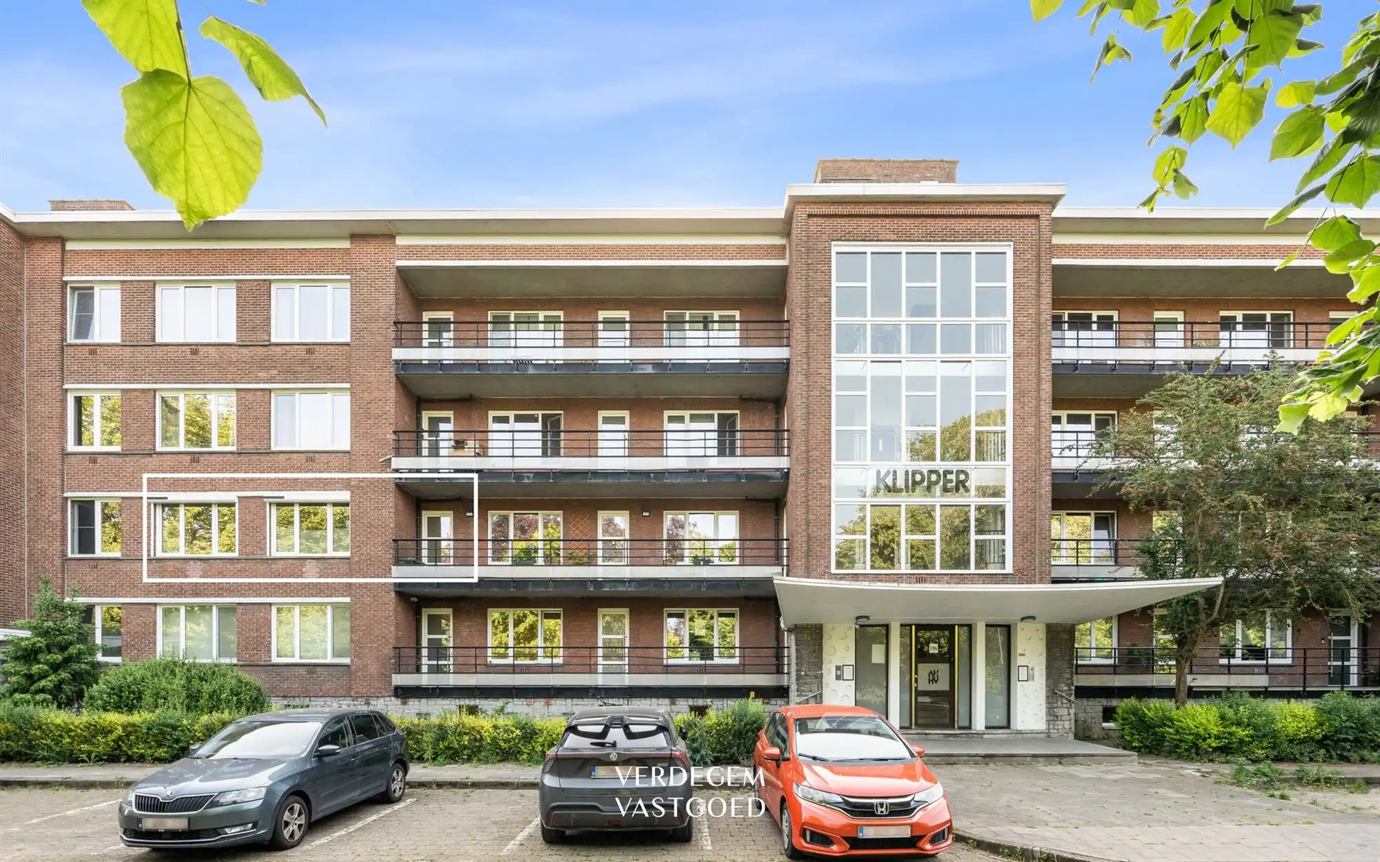 Instapklaar appartement EPC B met 2 slaapkamers en terras foto {{pictureIndex}}