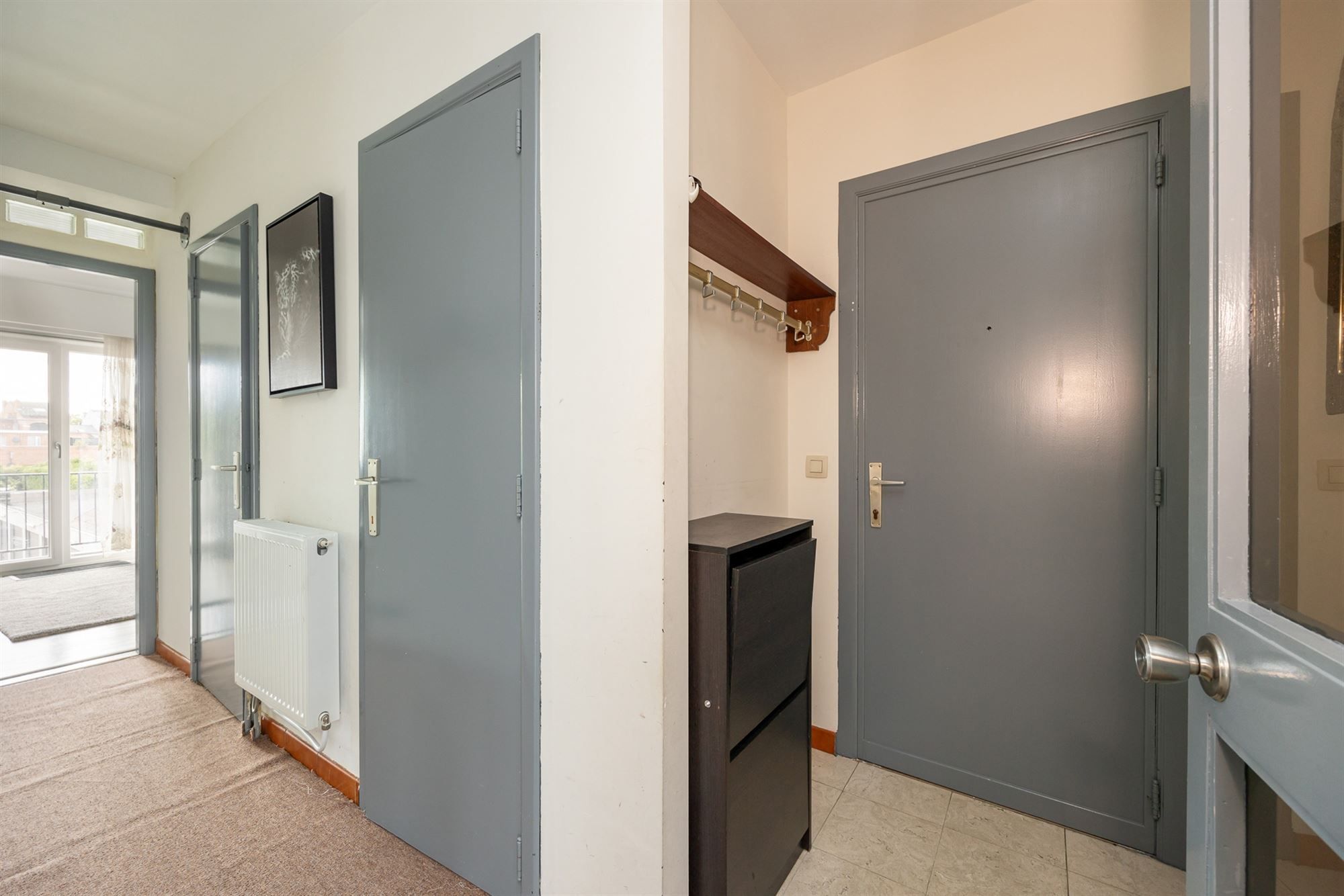 Gerenoveerd appartement met 2 slaapkamers en terras foto 2