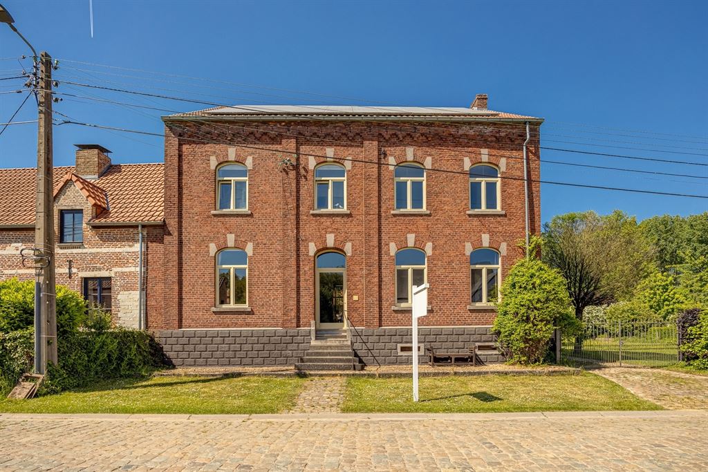 Uniek landhuis met praktijkruimte foto 2