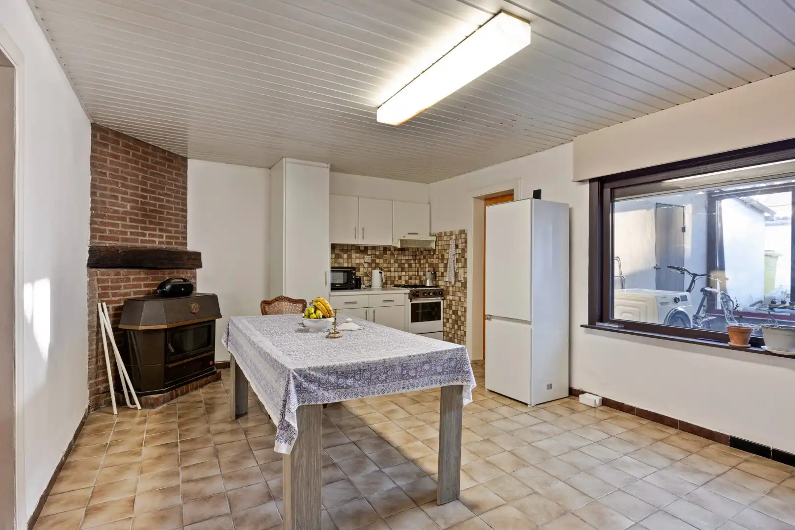 Te renoveren woning nabij het centrum van Mol ! foto 5