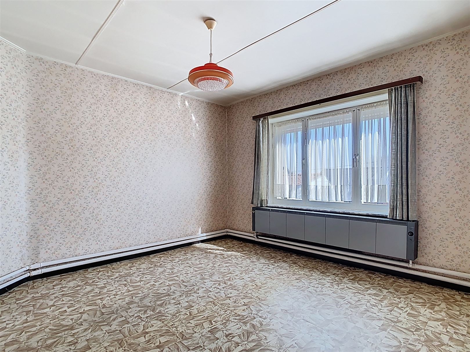 Te renoveren woning, 4 slpks, bijgebouwen, tuin, 9a 71ca  foto 21