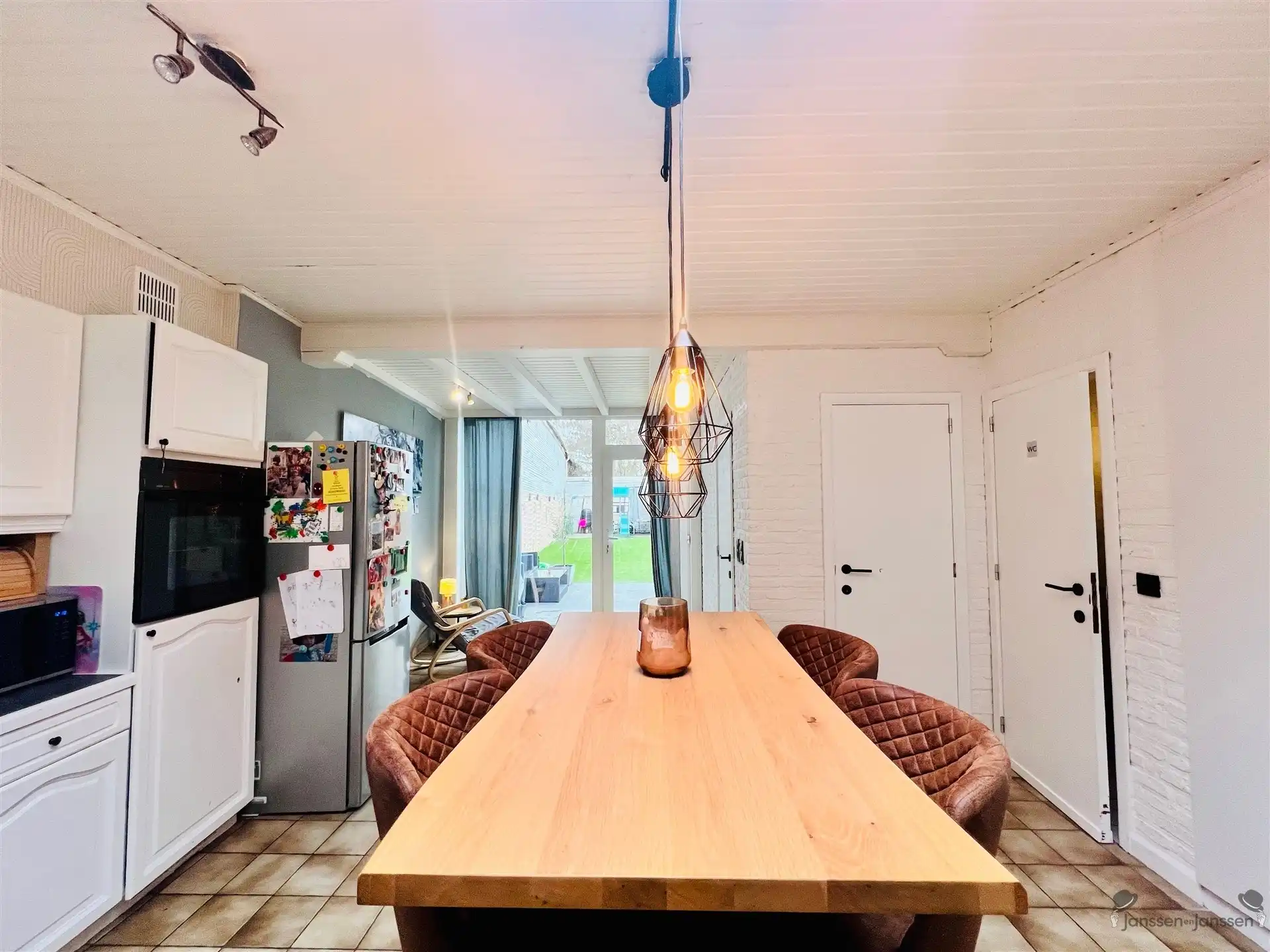 Eengezinswoning met 2 slpkmrs & tuin in doodlopende straat foto 4