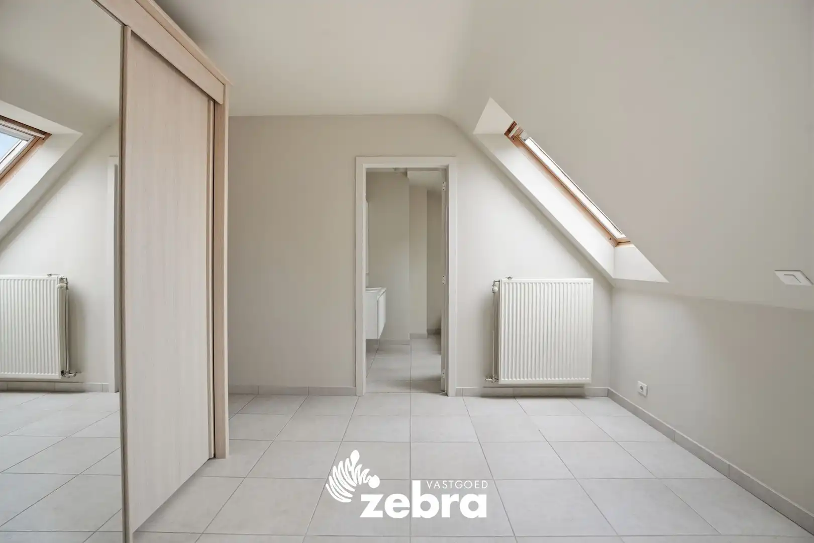 Recent appartement met 3 slp en 2 badk in groene wijk te Roeselare! foto 13