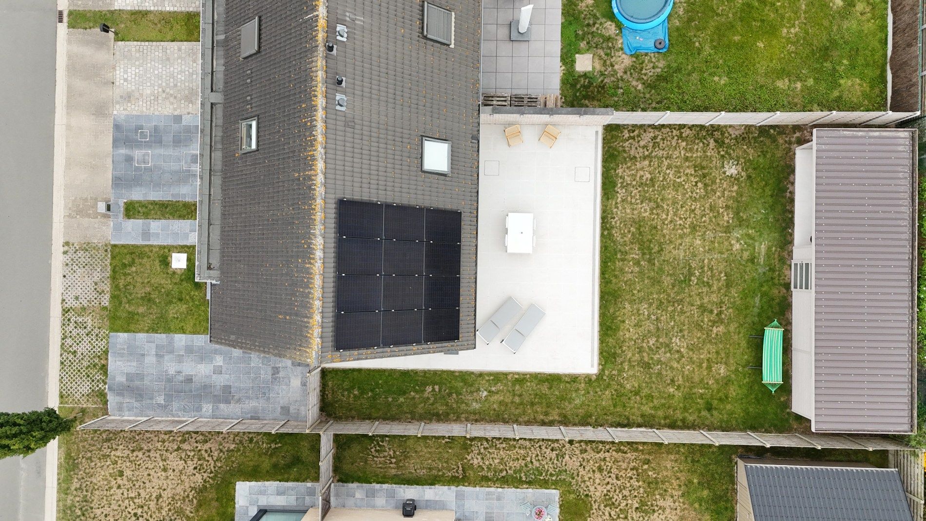 Te huur: recente woning in rustige woonwijk te Diksmuide – beschikbaar vanaf 1 september foto 4