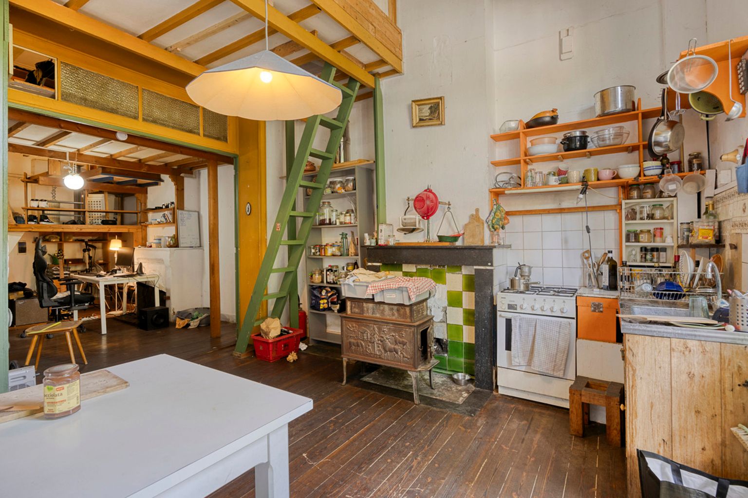 Commercieel gelijkvloers met achterliggend werkplaats foto 8