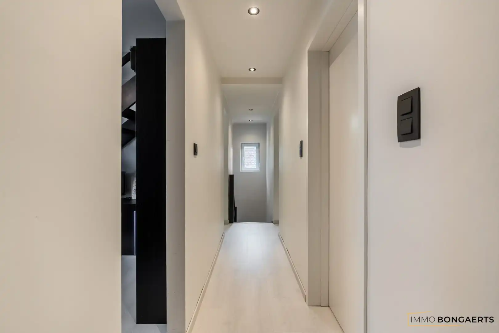 Exclusieve woning met volledig uitgeruste wellnesspraktijk nabij Hasselt foto 12