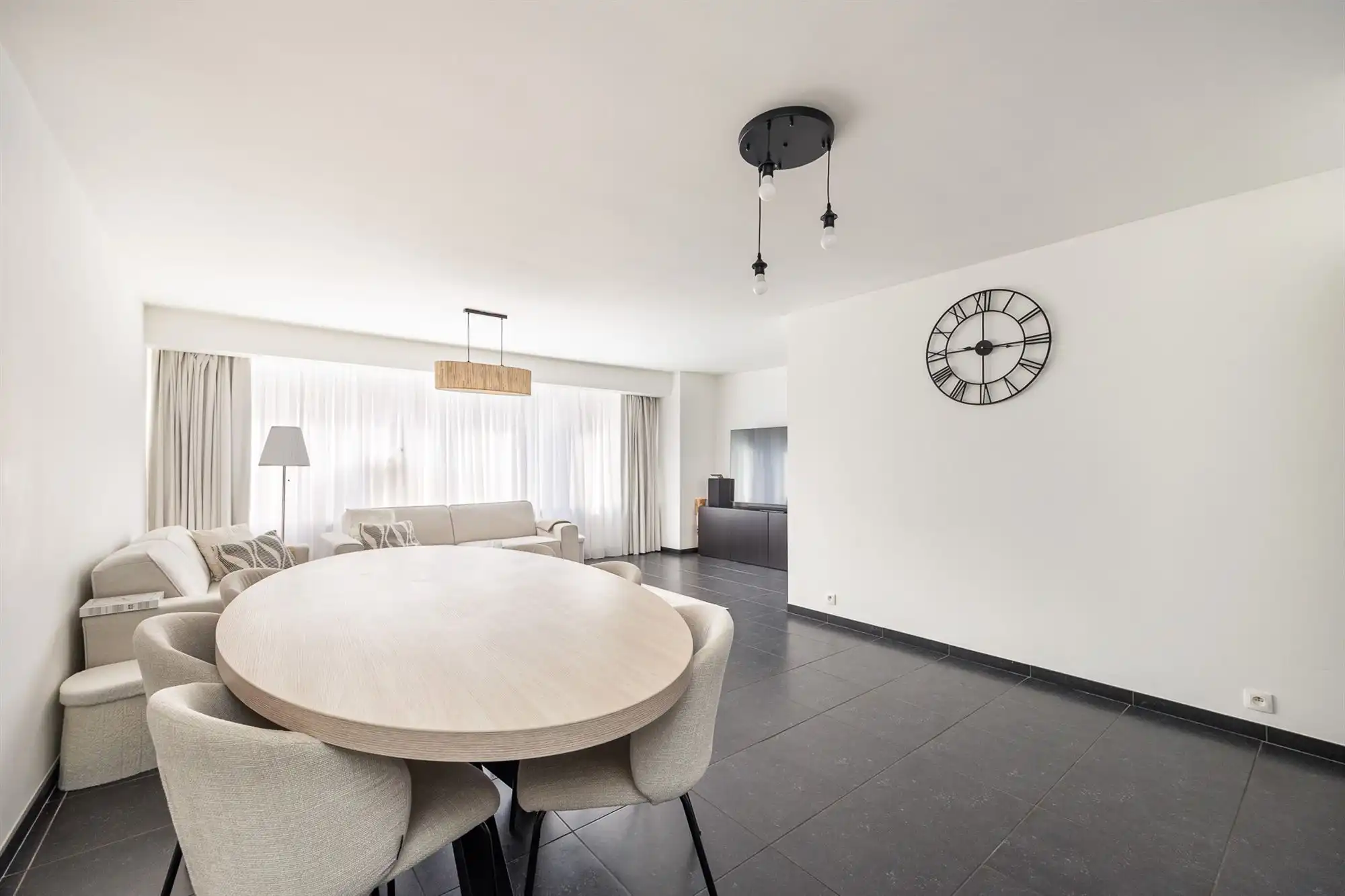 Instapklaar appartement met staanplaats foto 6