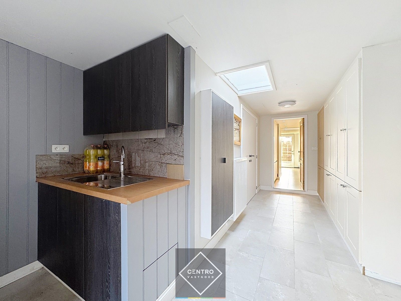 INSTAPKLARE woning met 4 slpks, 2 badks, PRAKTIJKRUIMTE en met MAGAZIJN! foto 13