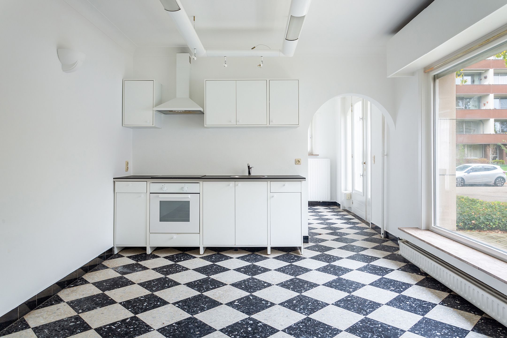 Opbrengsteigendom met 2 appartementen en 2 garageboxen foto 9