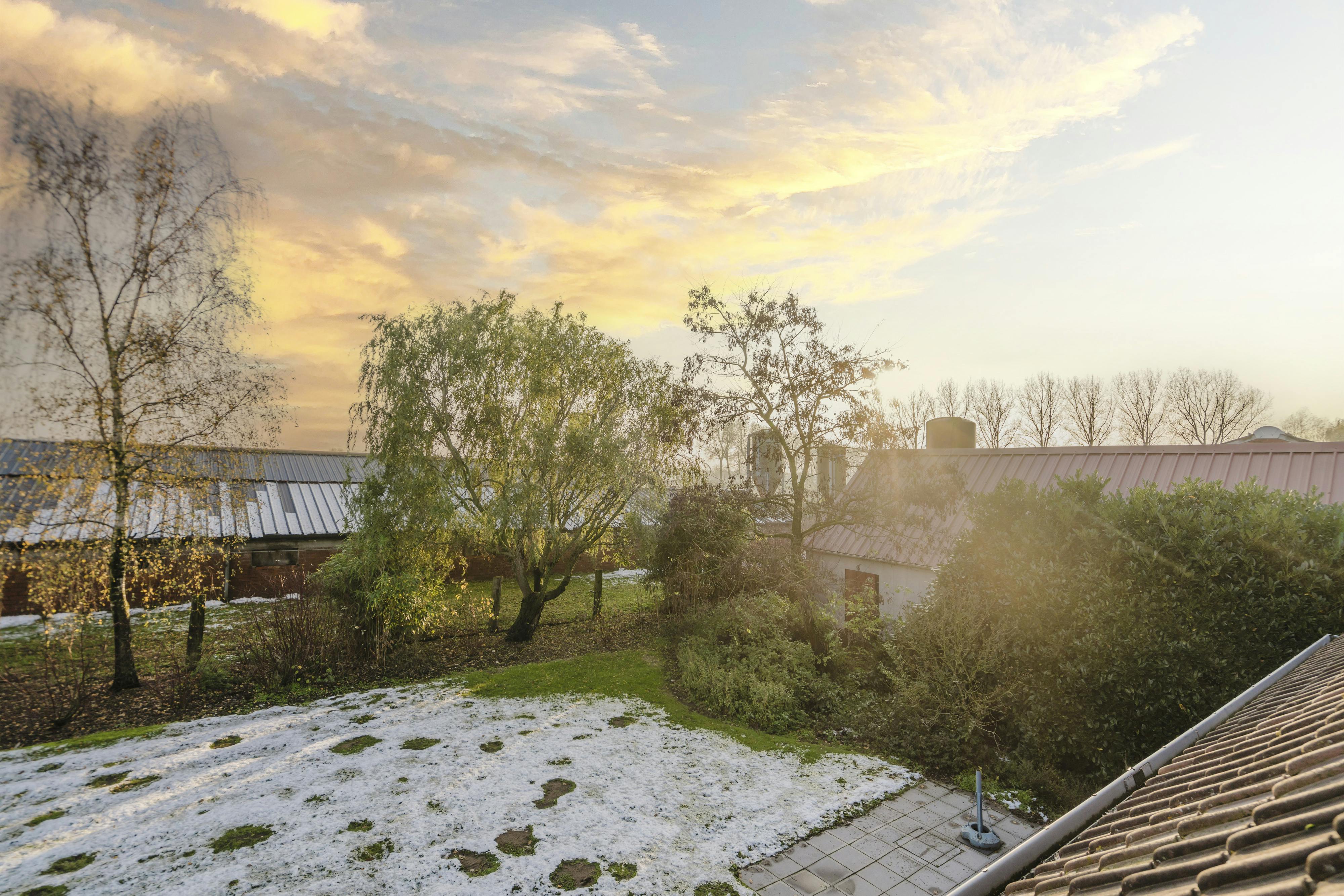 Villa met stallingen te koop op een ruim perceel van  10.026m² foto 16