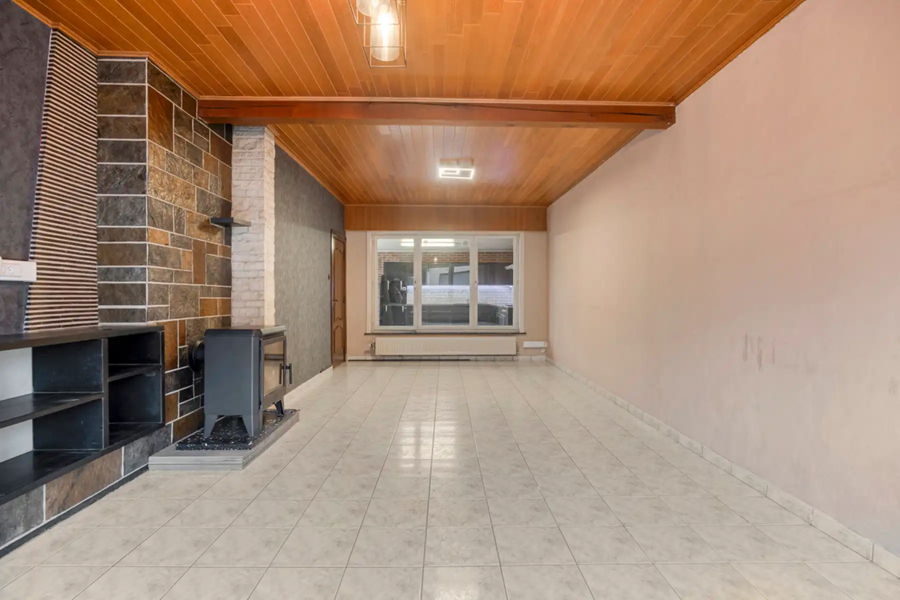 Ruime eengezinswoning in groene omgeving foto 2