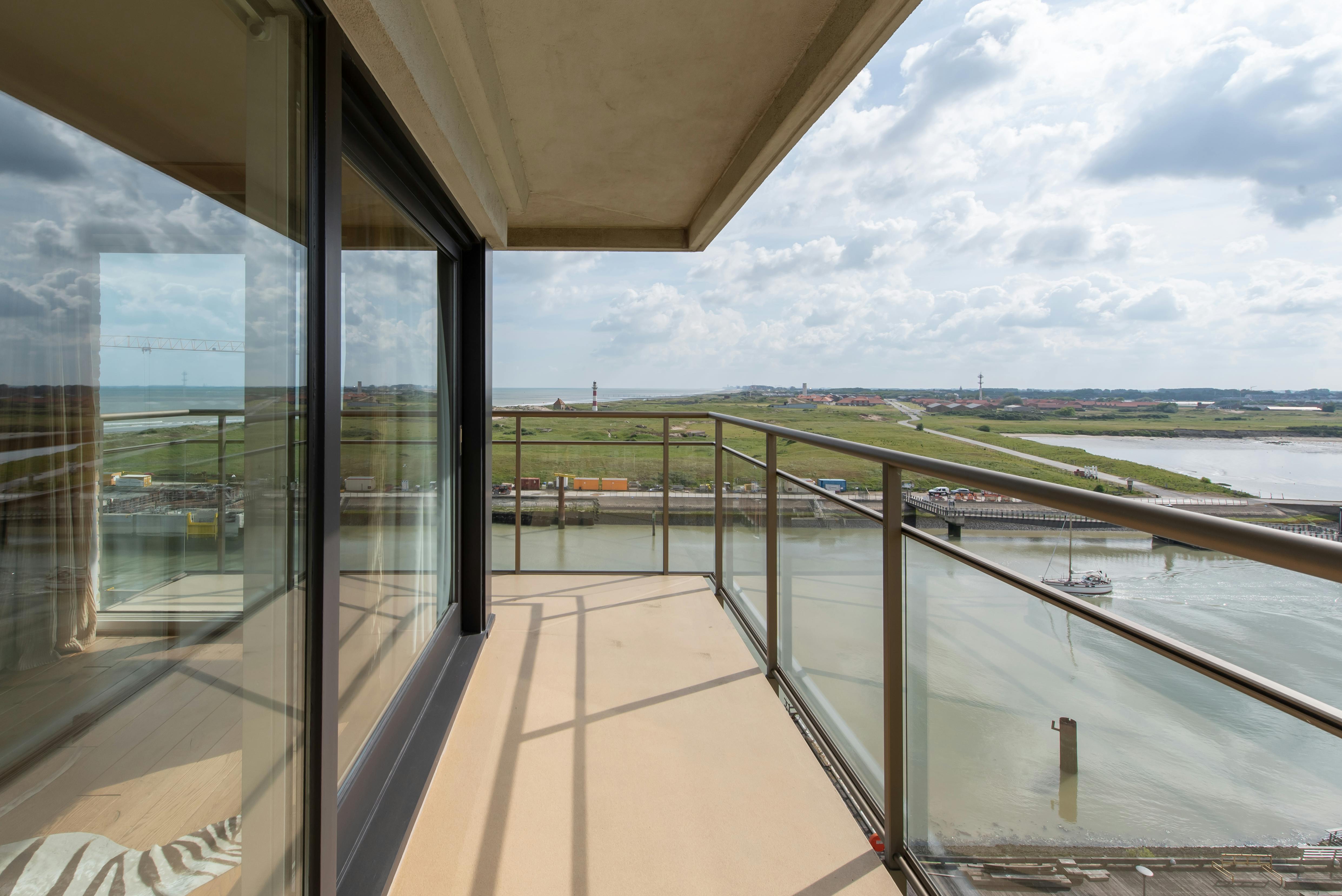 Exclusief appartement met prachtig zicht op de Havengeul en de zee! foto 16
