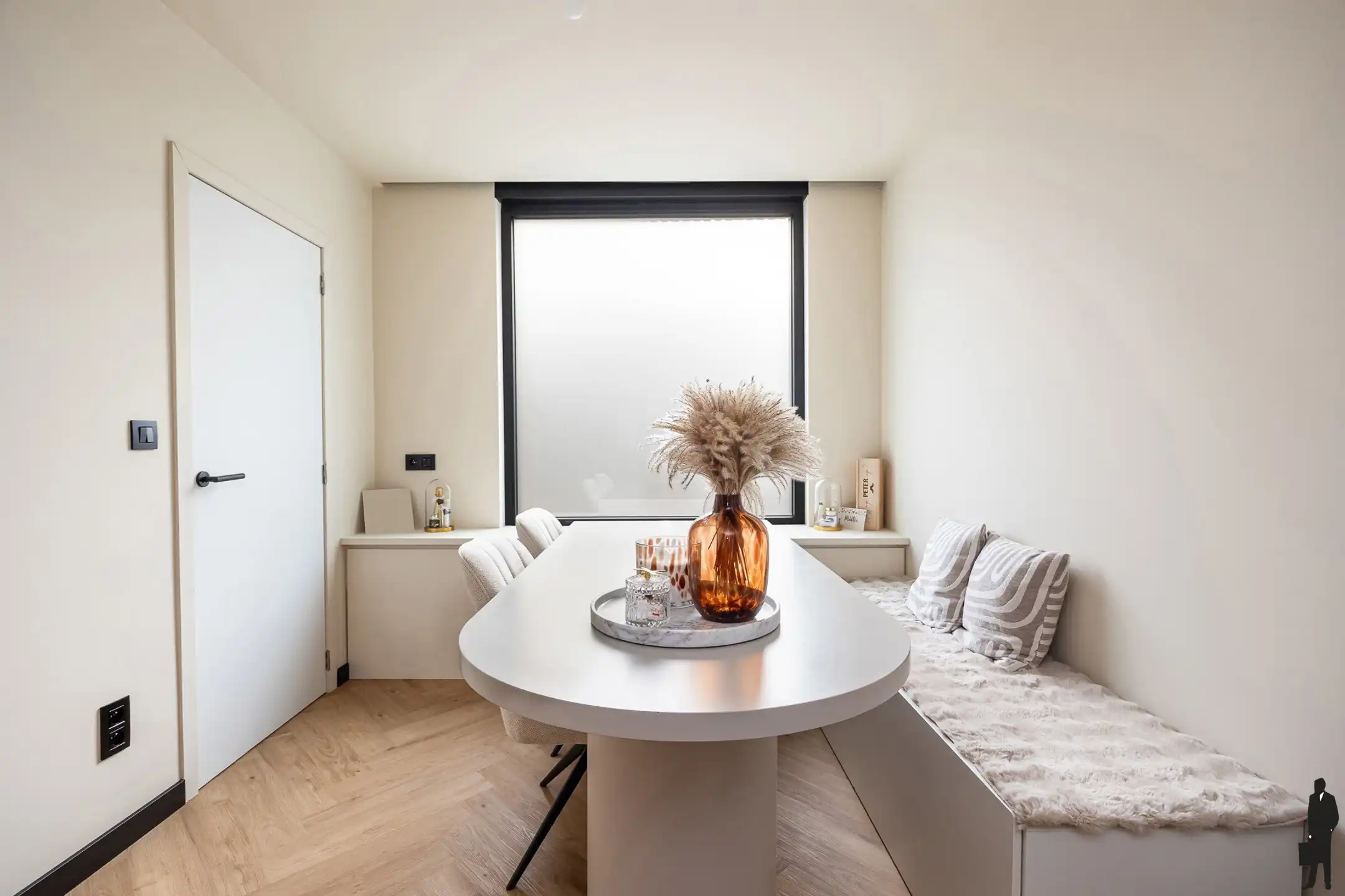 Instapklare en volledig gerenoveerde woning met garage&nbsp; foto 2