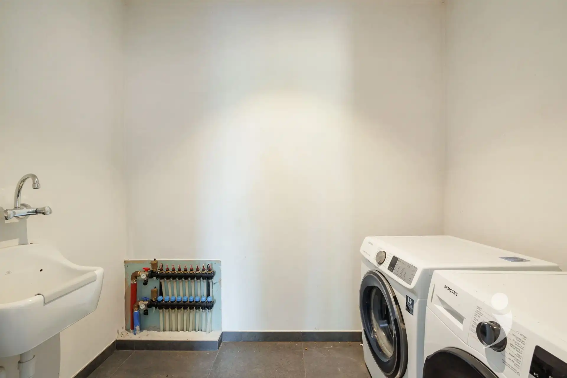 Prachtige recente woning te Zammel!  foto 11