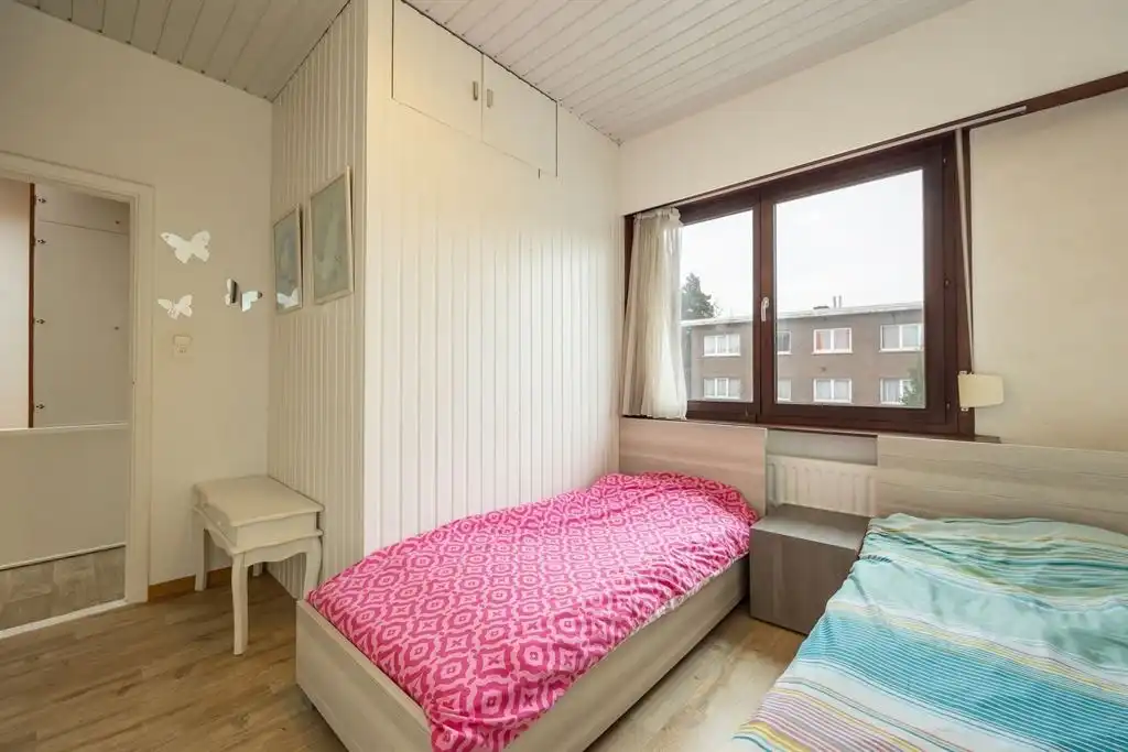 Gezellige woning met ruime garage en stadskoer foto 19