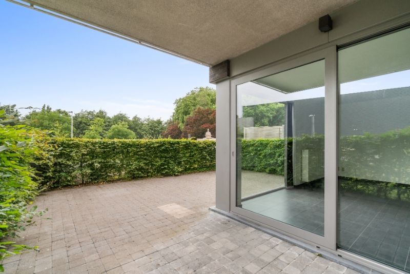 Instapklaar gelijkvloers appartement in het hart van Lokeren! foto 12