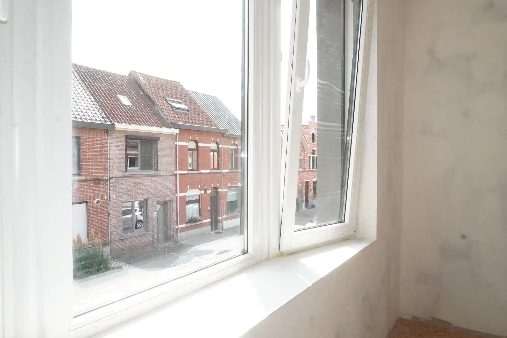 Gerenoveerde rijwoning in Lokeren, centrum. foto 19