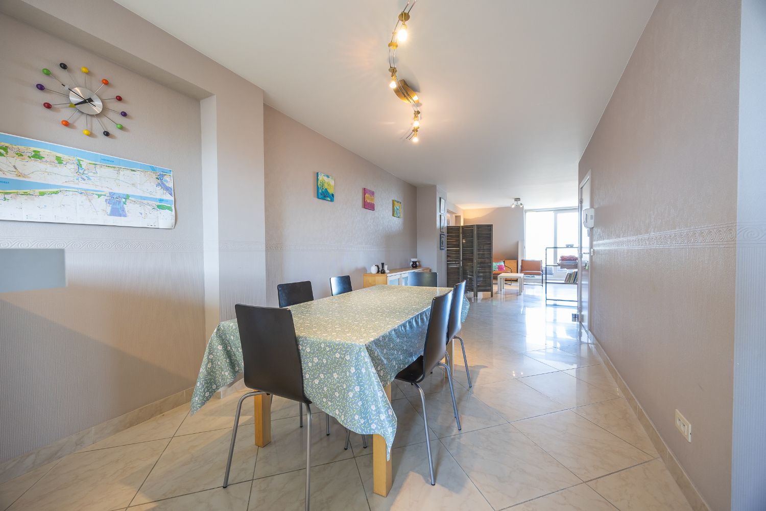 Uiterst ruim duplex-appartement op fantastische ligging foto 11