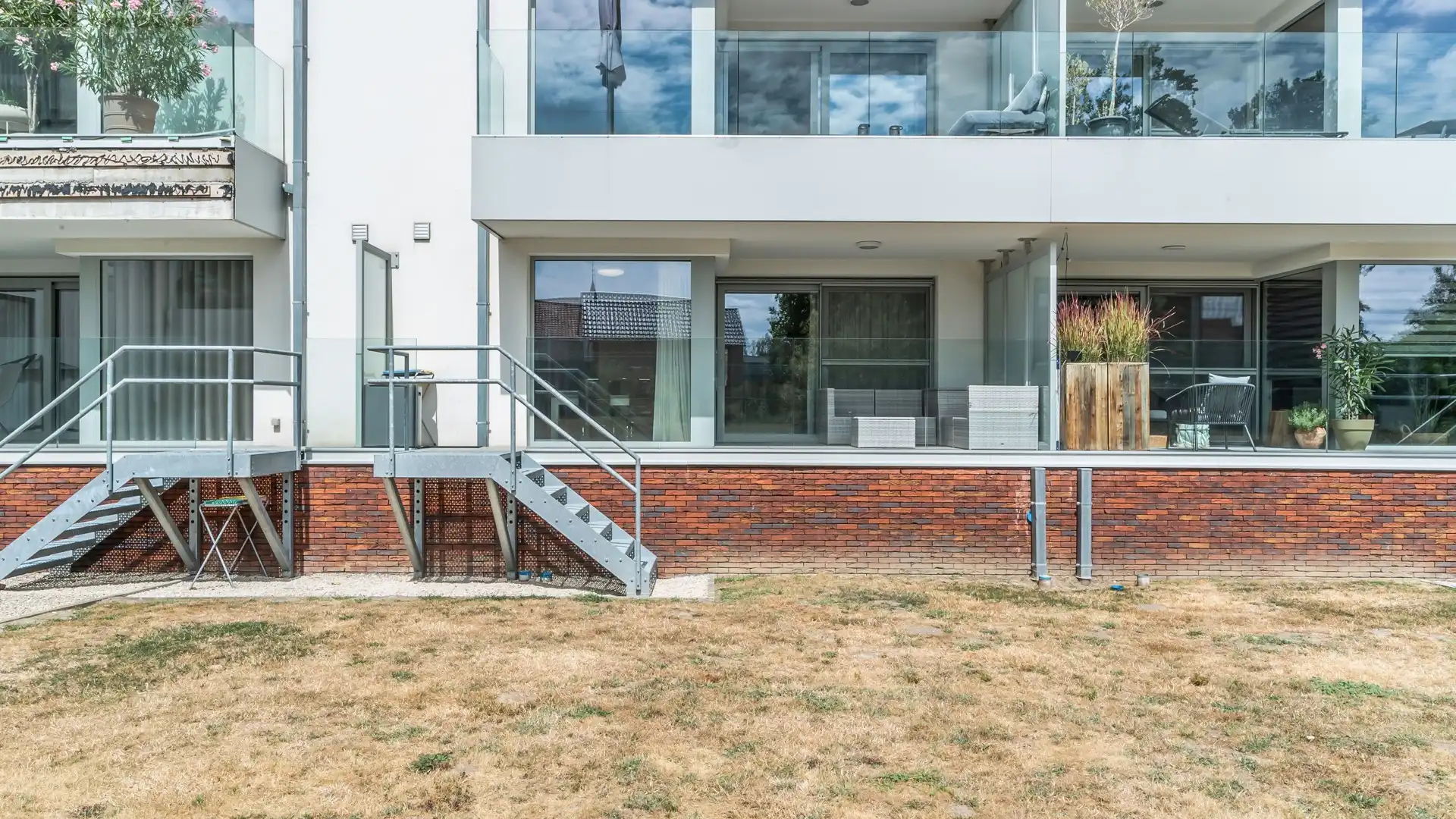 Instapklaar en energiezuinig appartement met 2 slaapkamers en 2 ondergrondse autostaanplaatsen foto 16