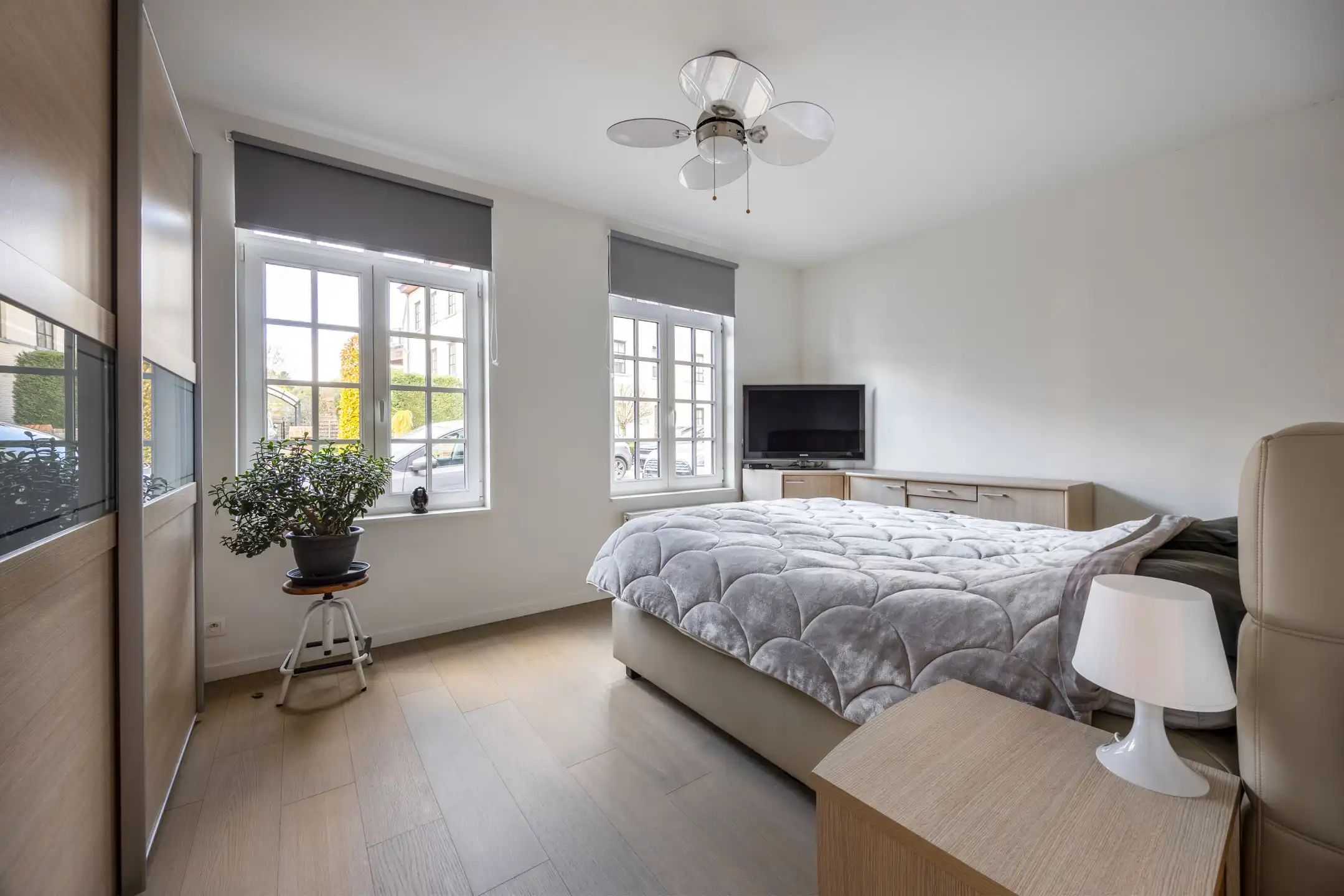 Instapklaar appartement met tuin in hartje Zandhoven foto 6