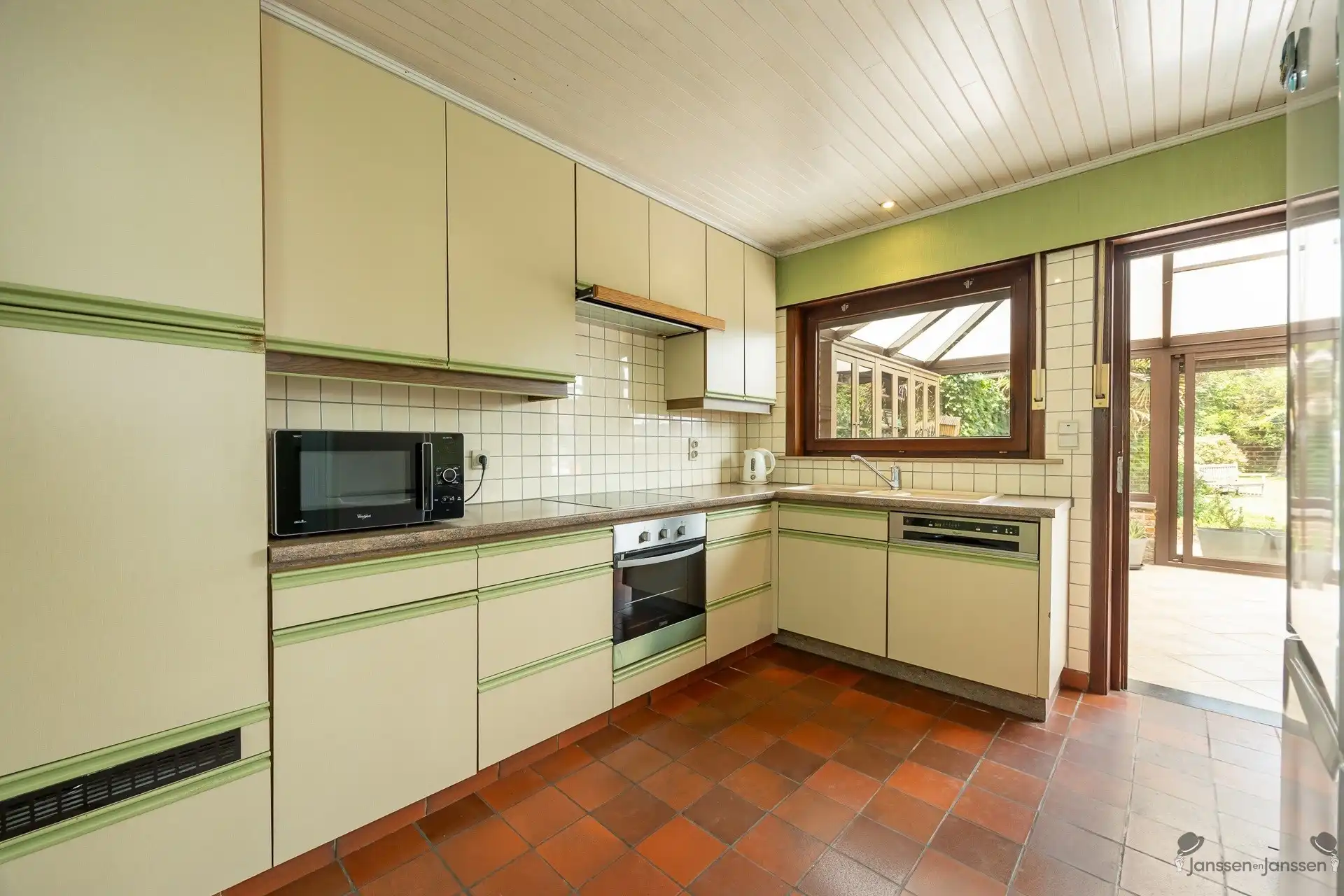 Landelijke woning met grote tuin op topligging foto 10