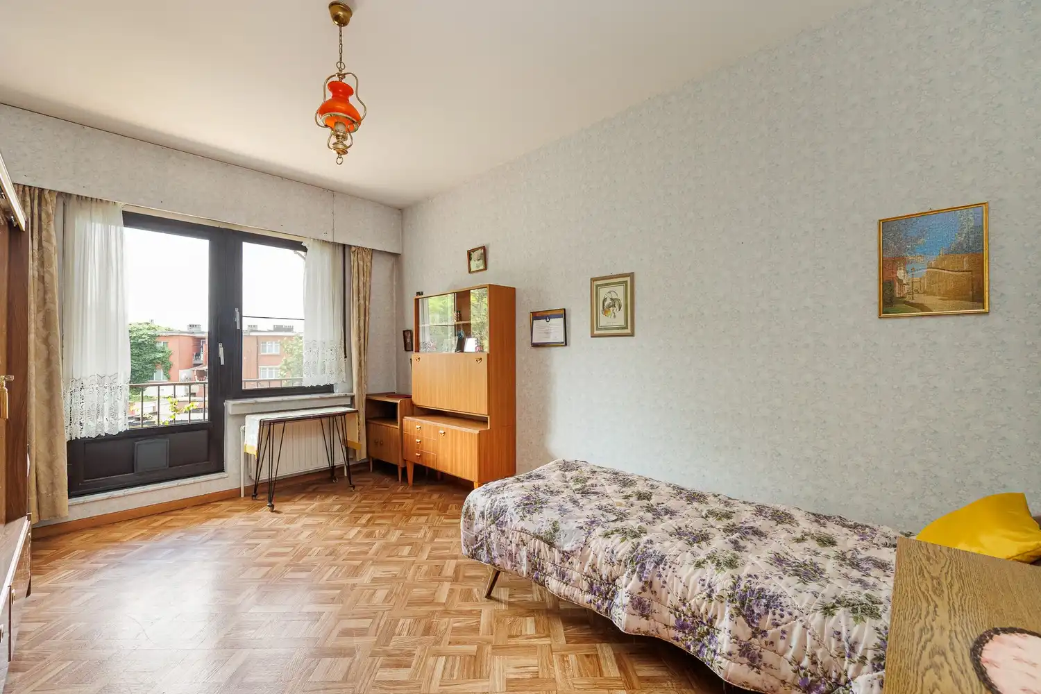 Ruim en lichtrijk 2-slpk appartement met terras en kelderberging in Borgerhout! foto 18