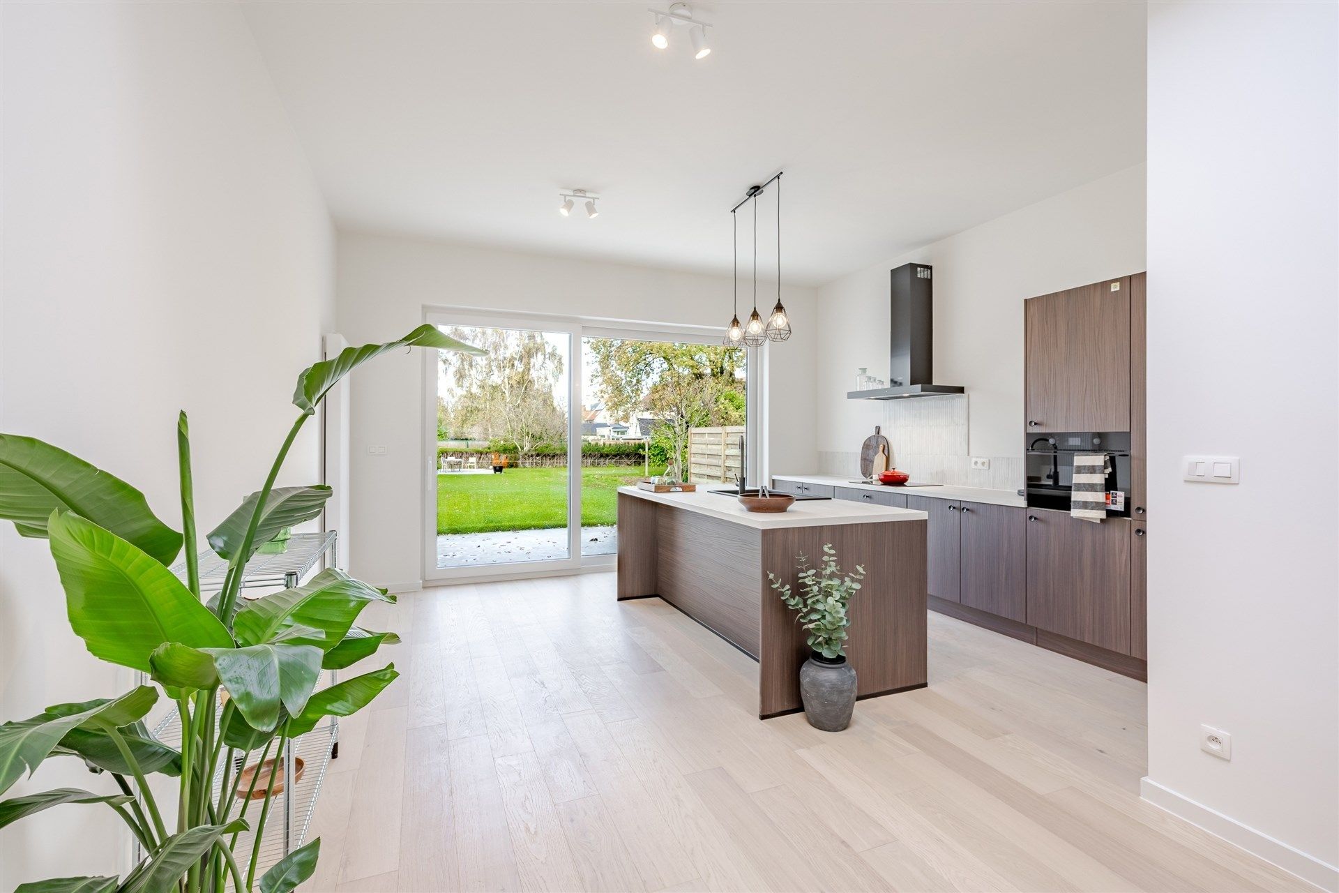 Subliem gerenoveerde woning met 4 slks op topligging foto 5