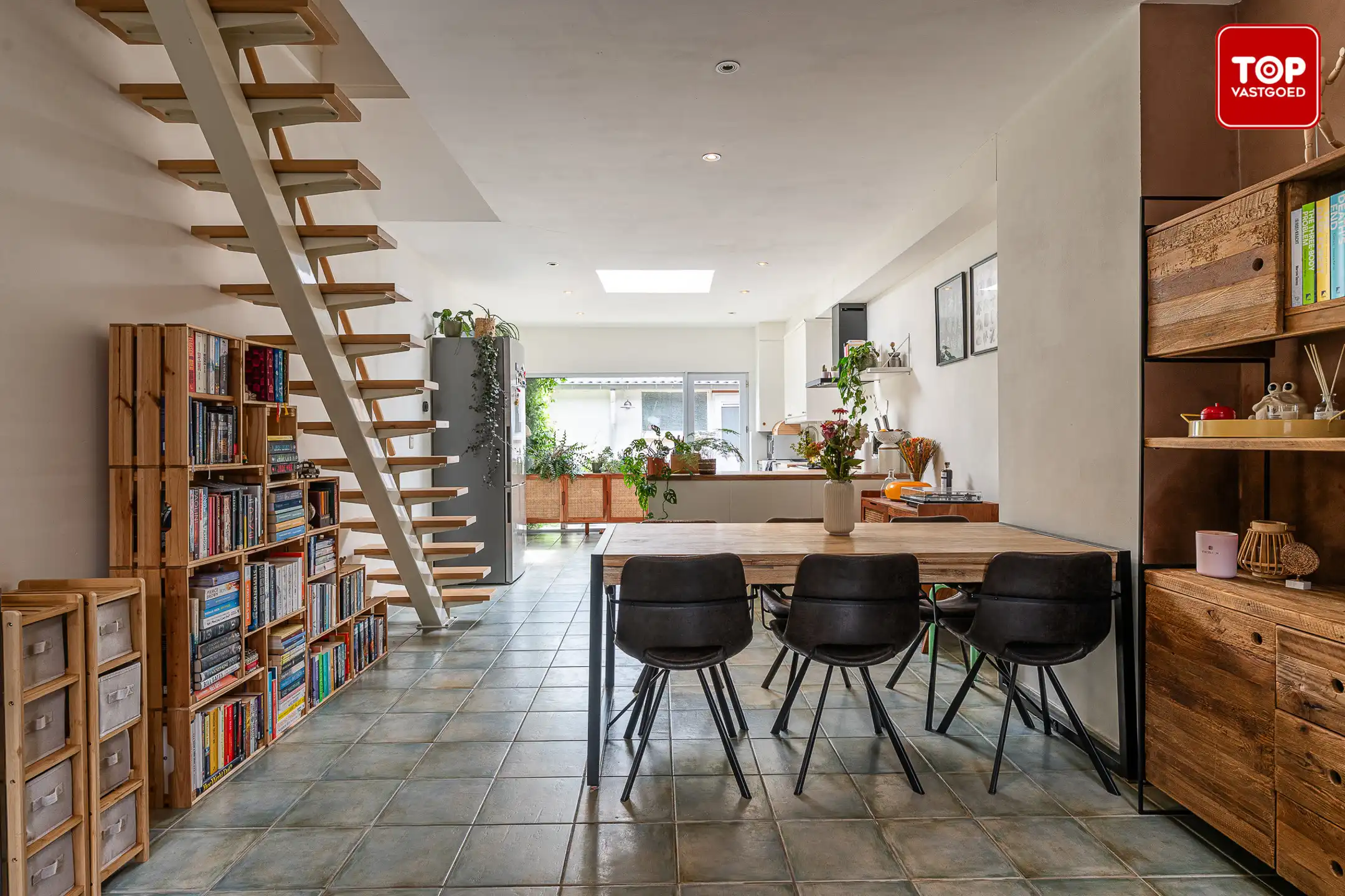 Sfeervolle woning met karakter, comfort en een ideale ligging foto 4