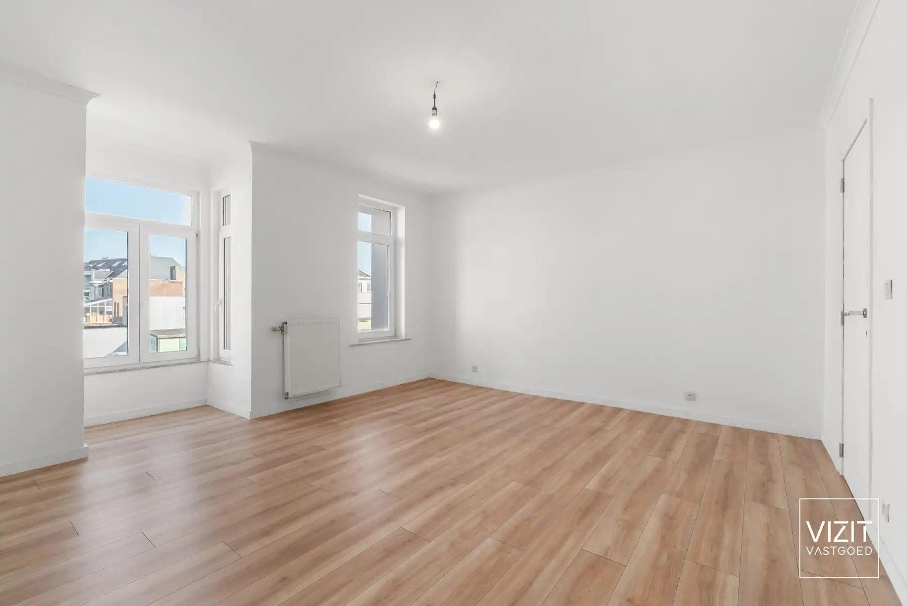 Volledig gerenoveerde woning met stadstuin foto 10