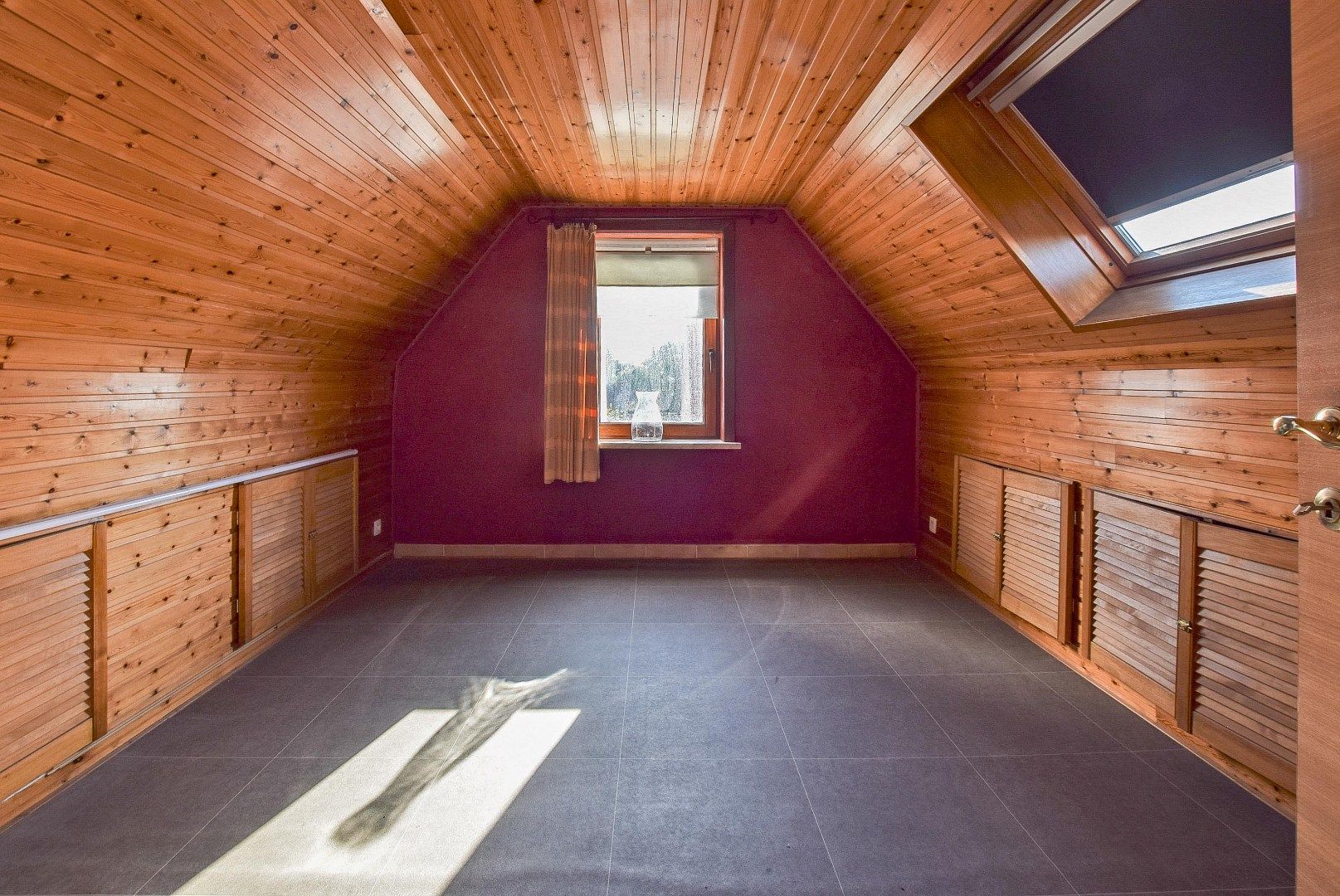 Instapklare gezinswoning met 3 slaapkamers en garage te Nieuwpoort-Stad op 158 m² foto 13
