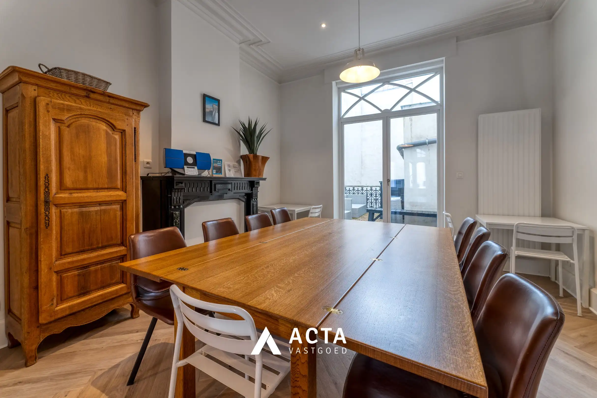 Gerenoveerd herenhuis in het centrum van Oostende foto 4