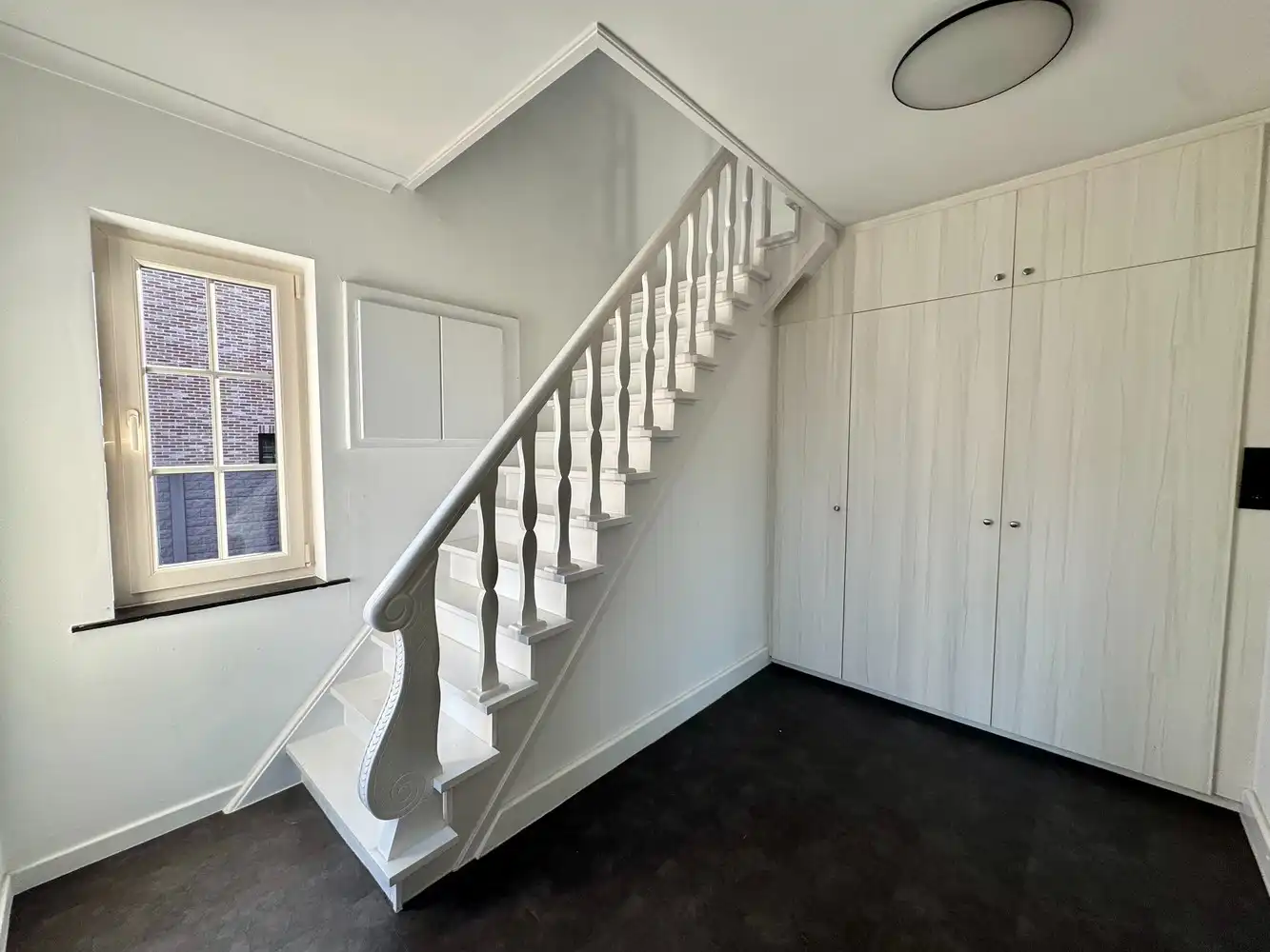 GERENOVEERDE, INSTAPKLARE WONING (H.O.B.) foto 6