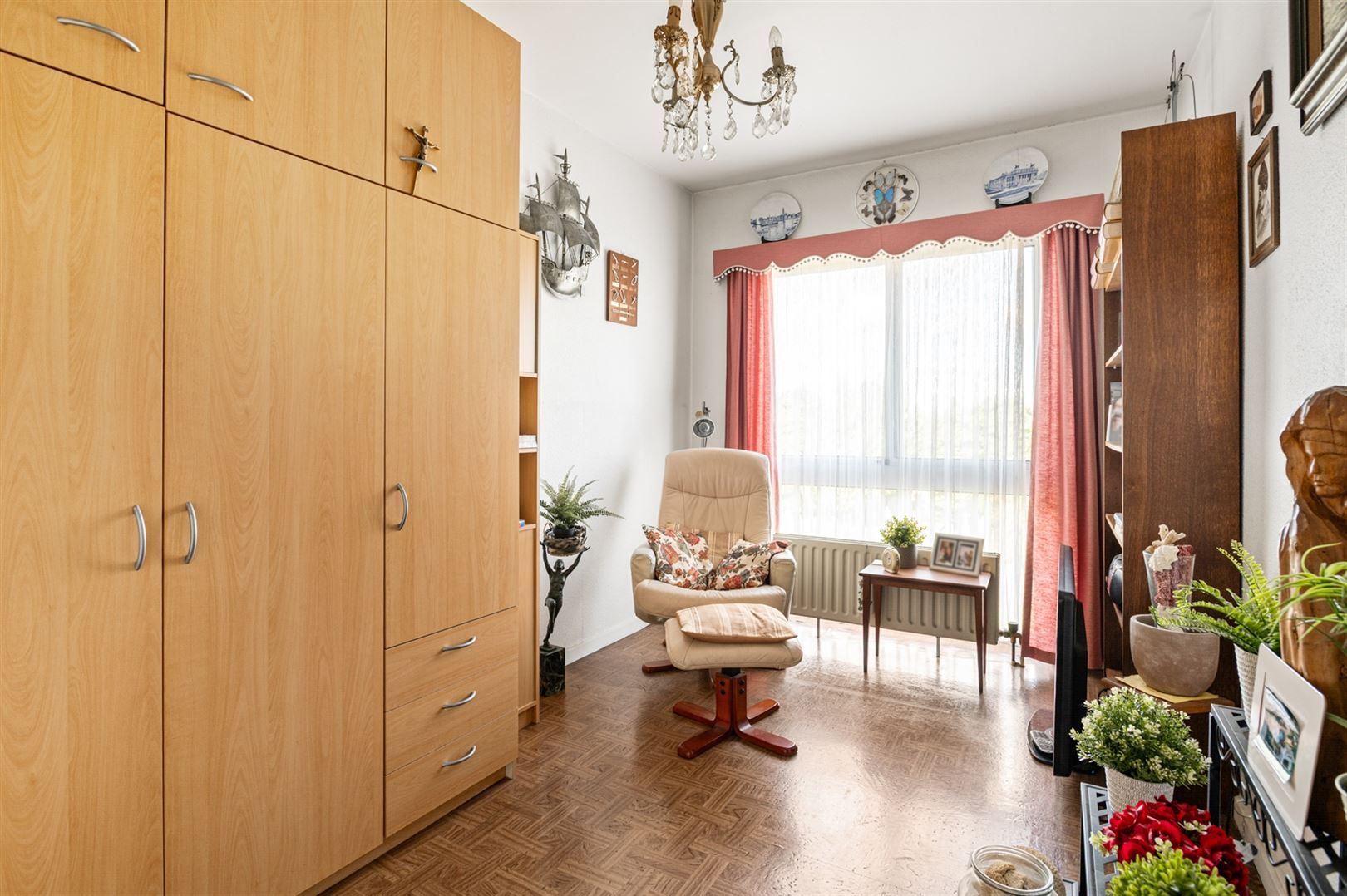 Ruim 3-slaapkamerappartement in Deurne-zuid foto 14