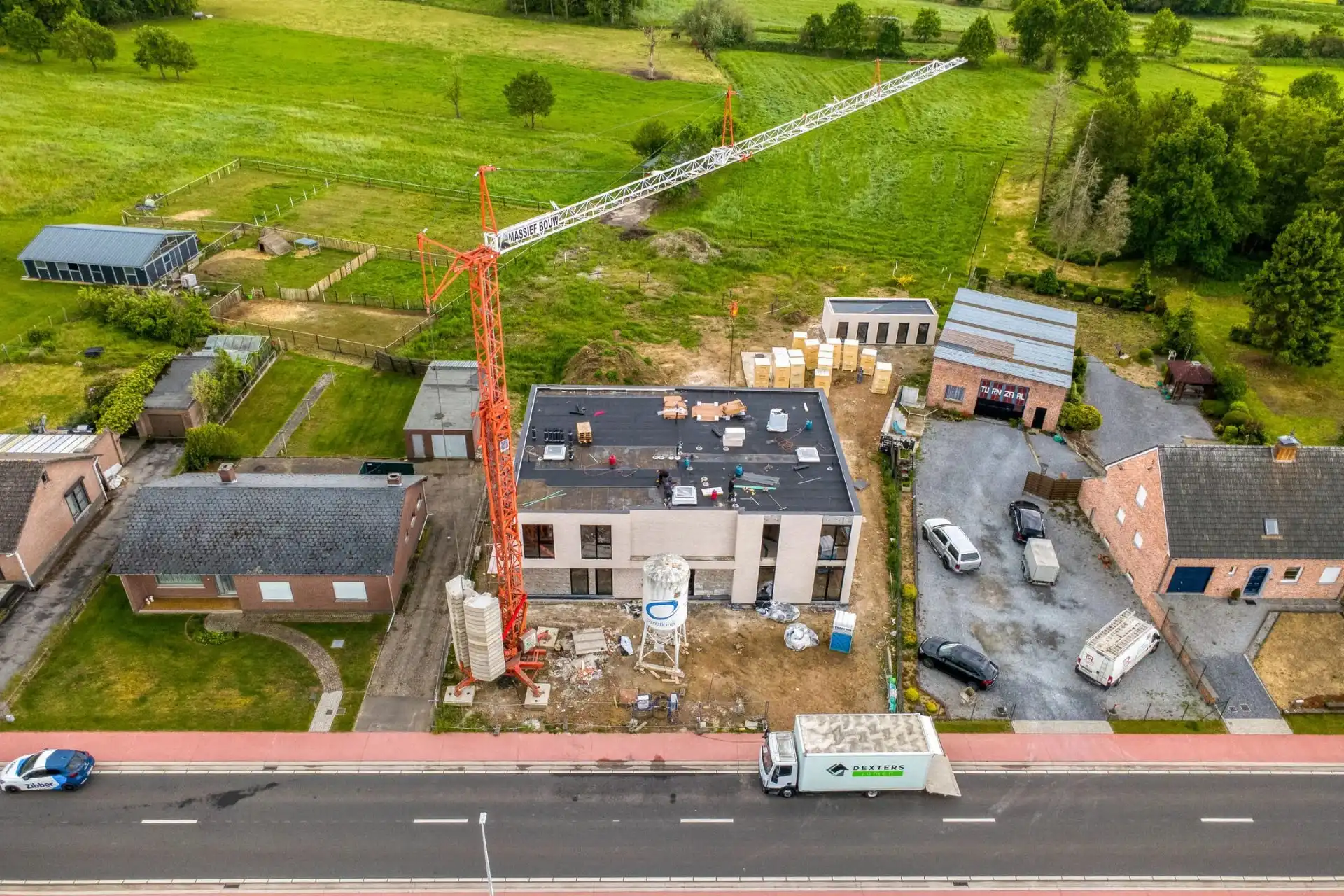 03 EXCLUSIEF GELIJKVLOERS NIEUWBOUWAPPARTEMENT MET 2 SLPK’S EN RUIME TUIN IN LINKHOUT foto 6