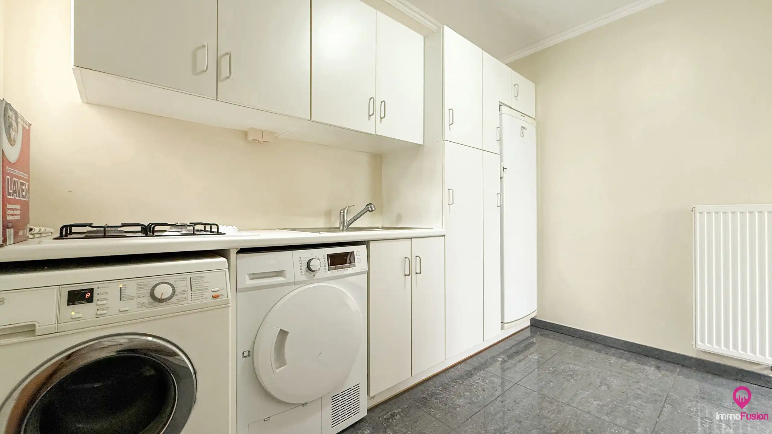 Ruime woning van 285m² met 5 slpks en apart bureel ruimte!  foto 12