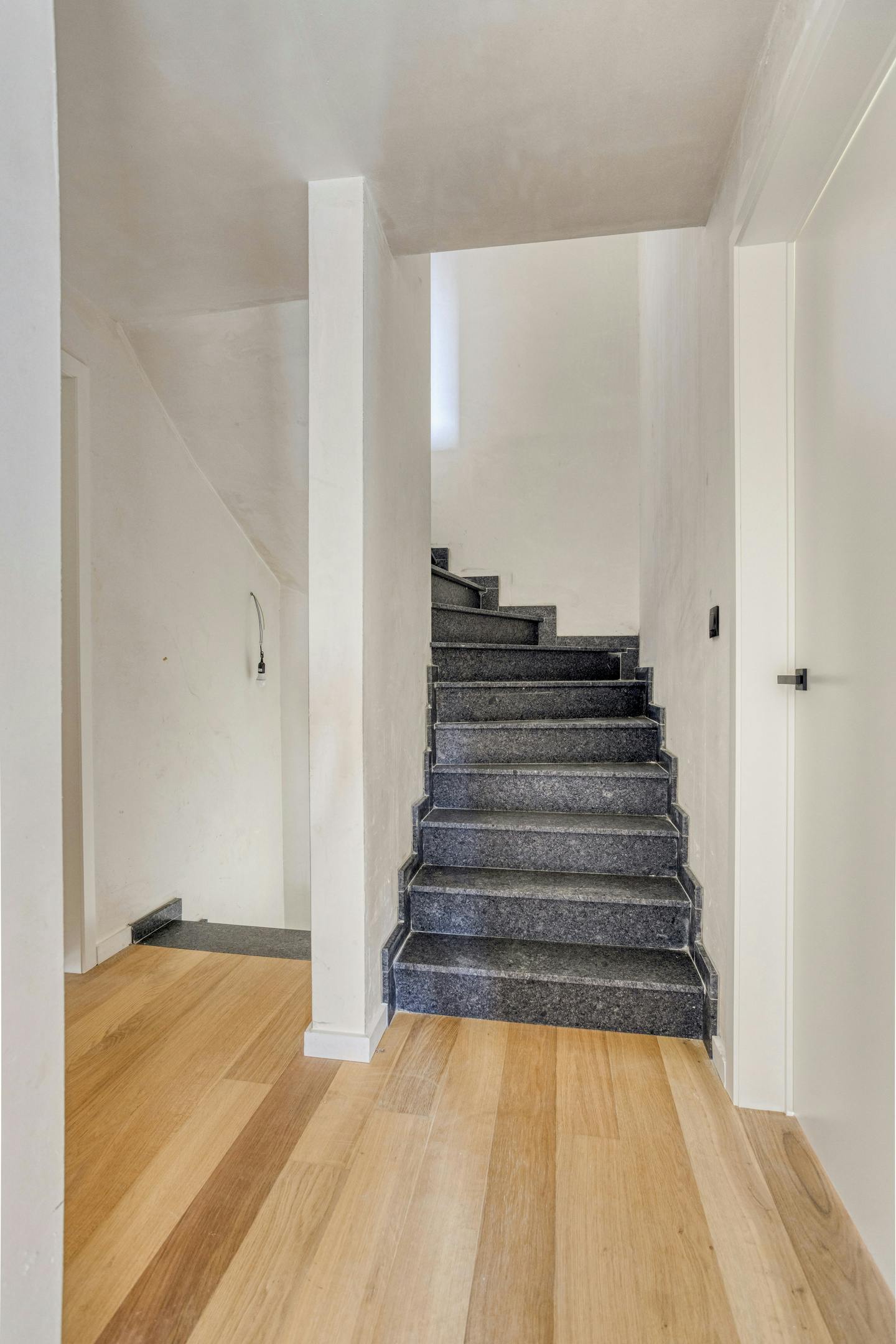 Halfopen-nieuwbouwwoning te koop nabij centrum Lichtaart foto 11