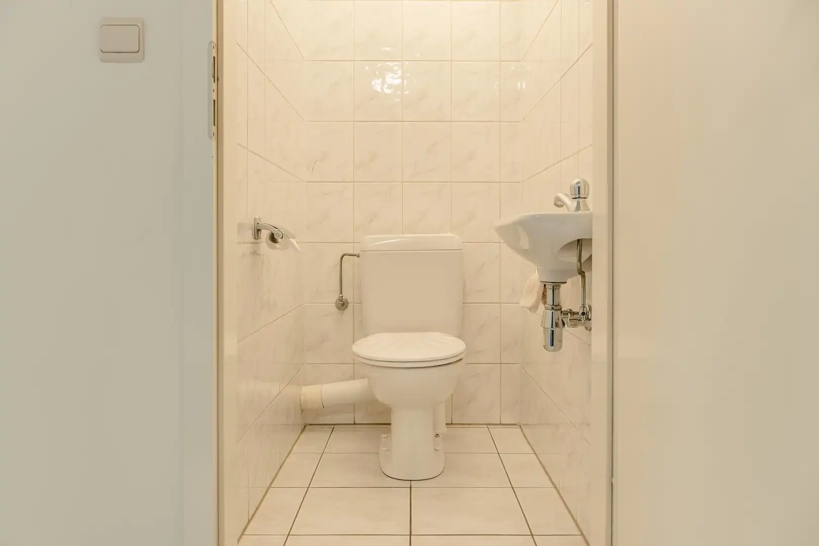 Centraal en rustig gelegen appartement met garage foto 18