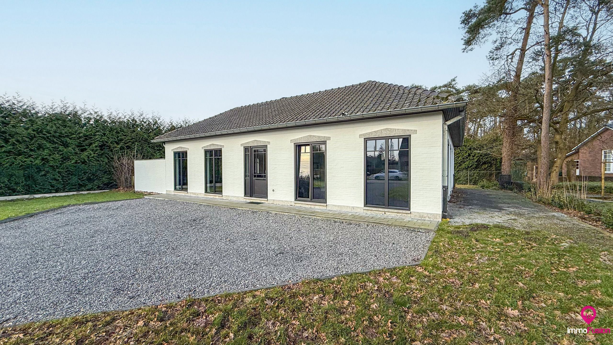 Goed gelegen landelijke villa met 12are grond op toplocatie! foto 38