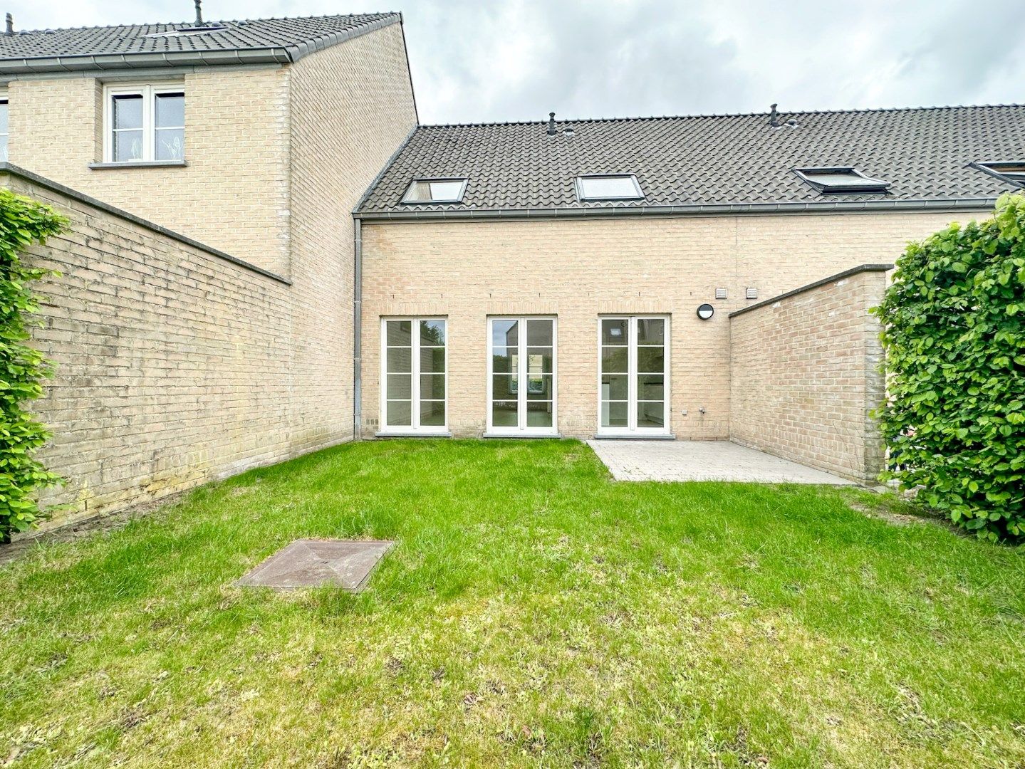 Instapklare woning met 3 slpk, tuin, autostaanplaats, rustige gelegen te Lichtervelde foto 9
