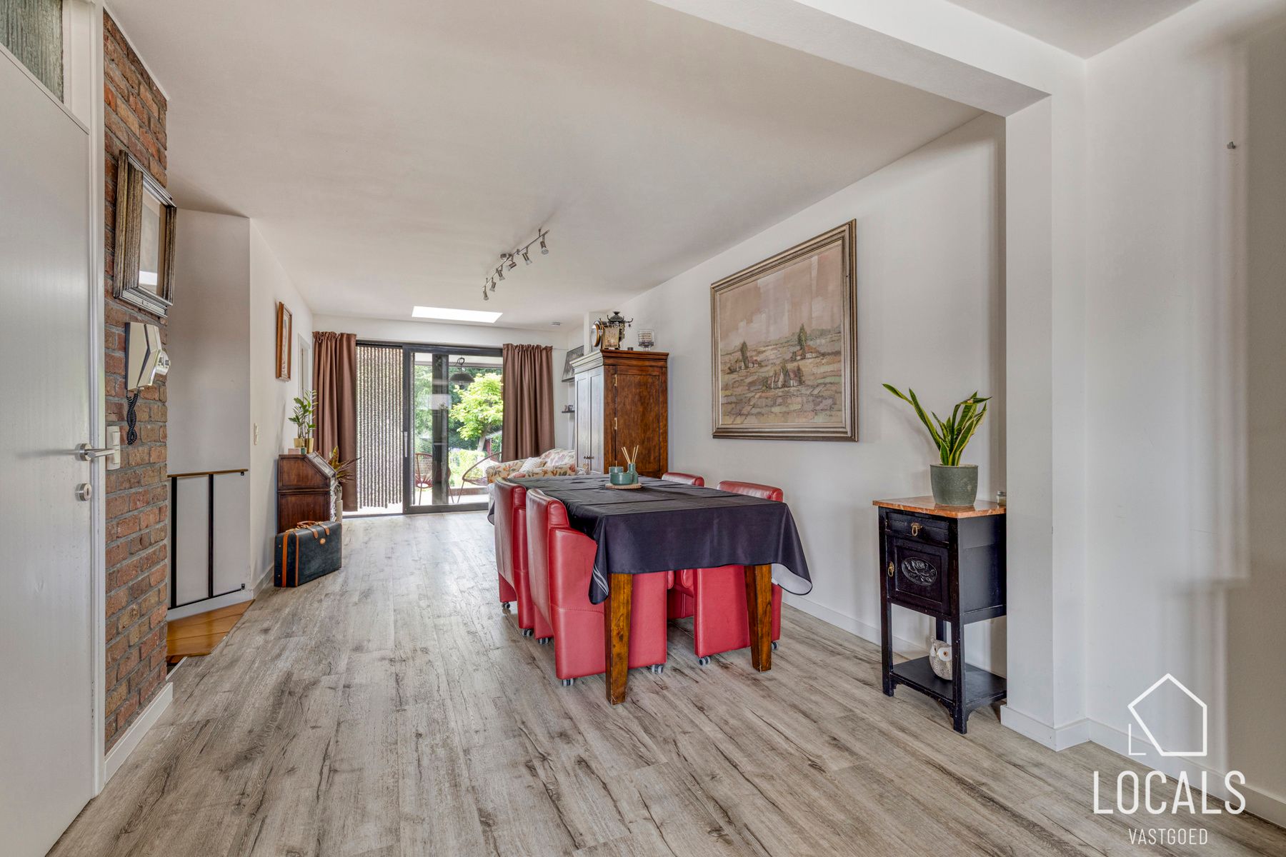 Appartement met garage, tuin en 2 slaapkamers op topligging foto 7