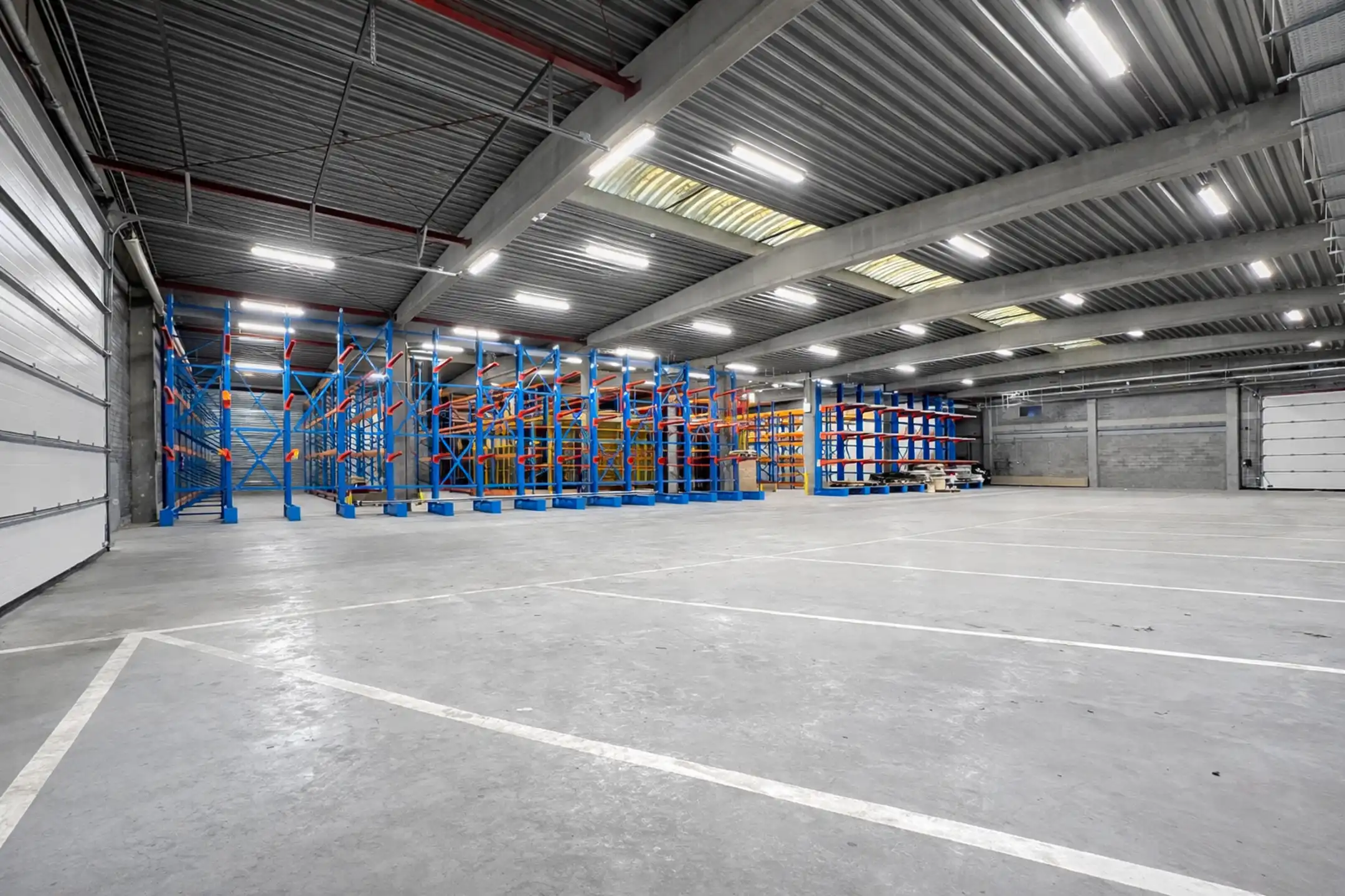 Uitzonderlijke magazijnen en kantoren in Wemmel foto 4