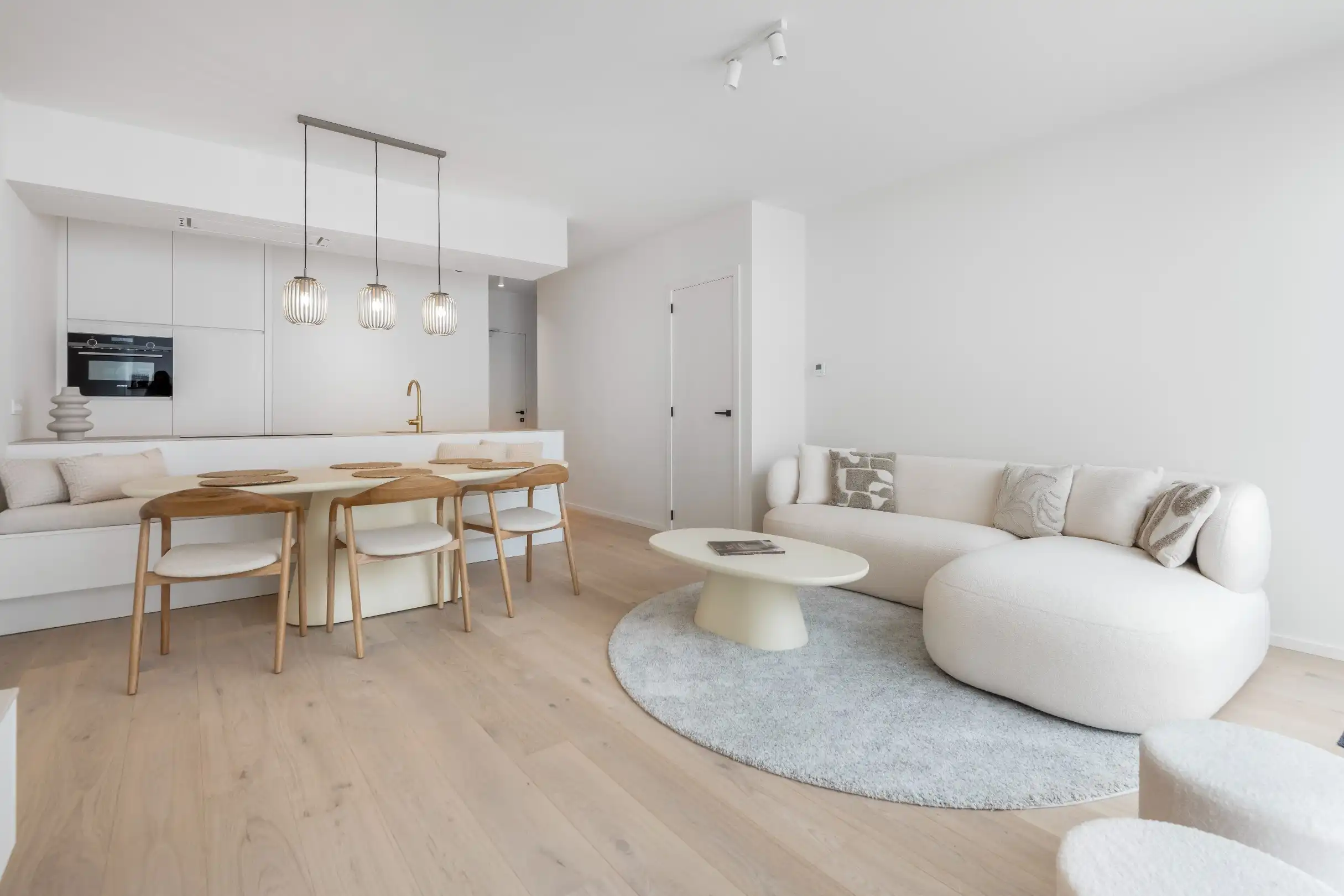 Nieuwbouw appartement, gelegen vlakbij de Lippenslaan en Duinenwater. foto 2