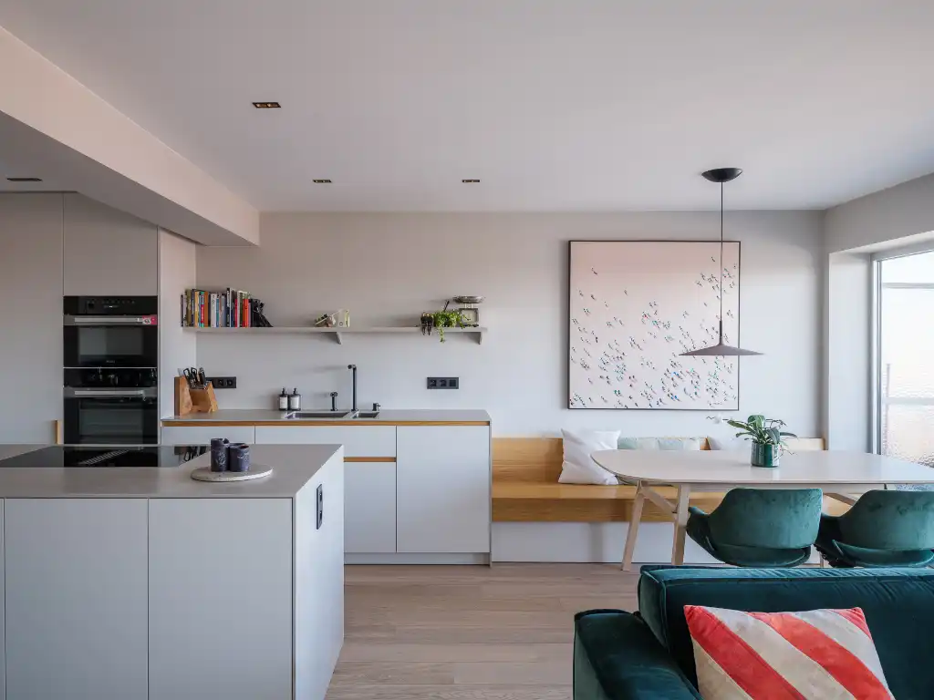 Coupure - Stijlvol gerenoveerd appartement met 2 slaapkamers en unieke zichten op het water en de Gentse binnenstad. foto 2