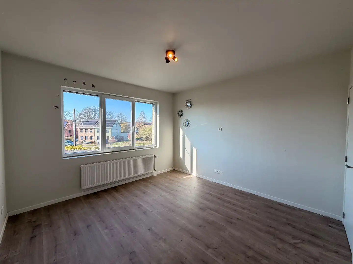 Instapklaar appartement met twee slaapkamers op een rustige ligging te Lint! foto 11