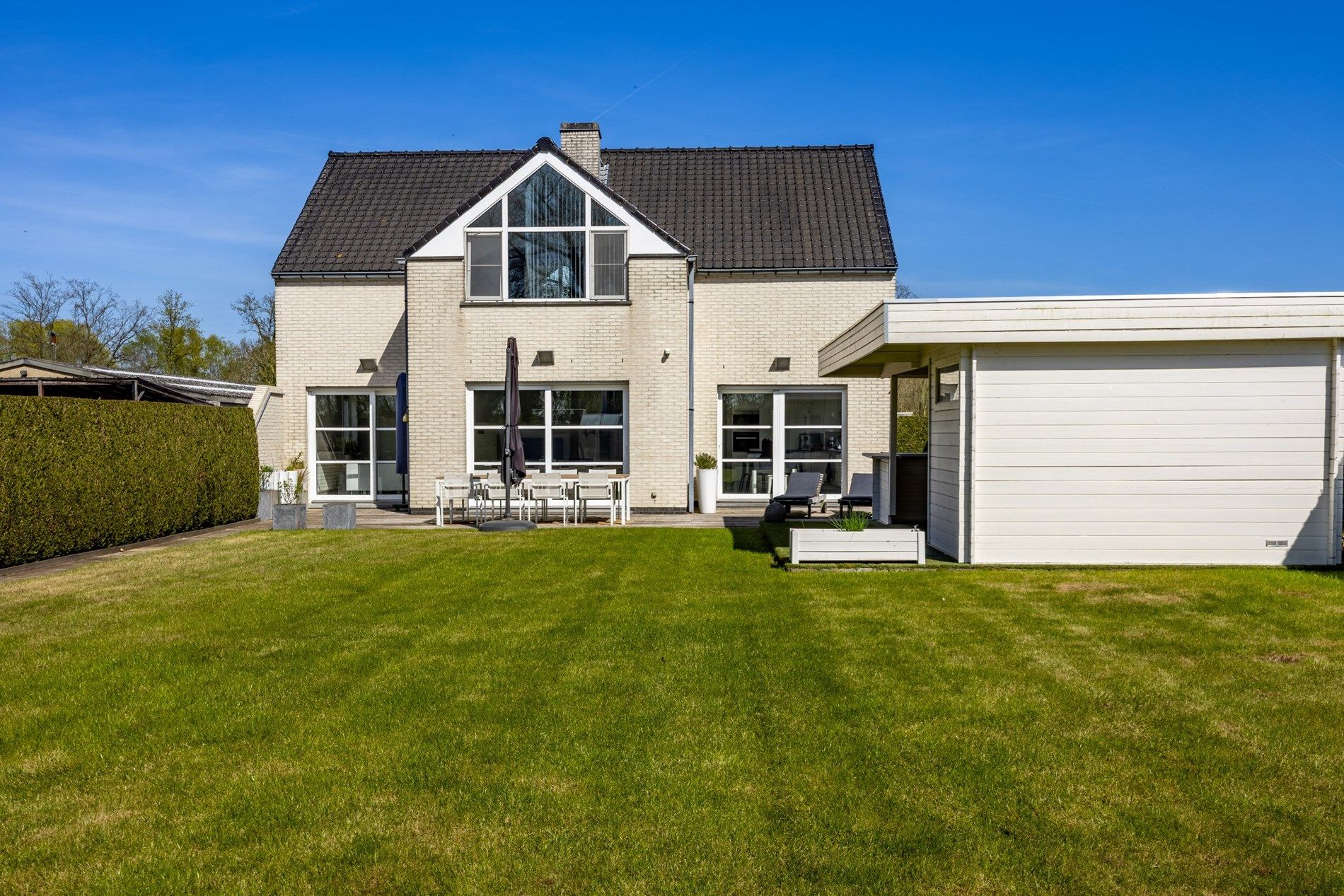 UNIEKE VILLA MET MAGAZIJN VAN 550 M² foto 13