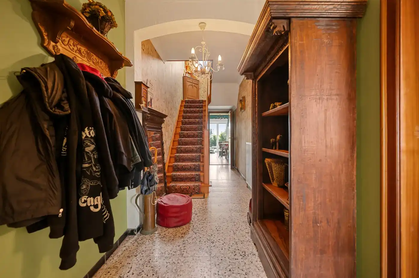 Charmante rijwoning met 3 slaapkamers, tuin en garage in hartje Tienen foto 5