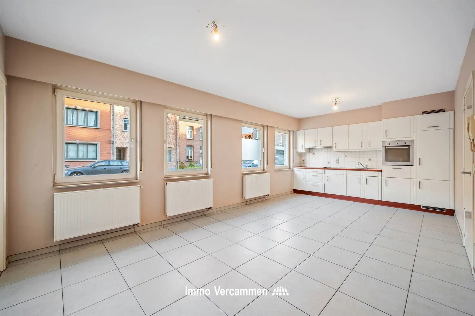 Gelijkvloersappartement met 1 SLPK en garagebox te Putte foto 3